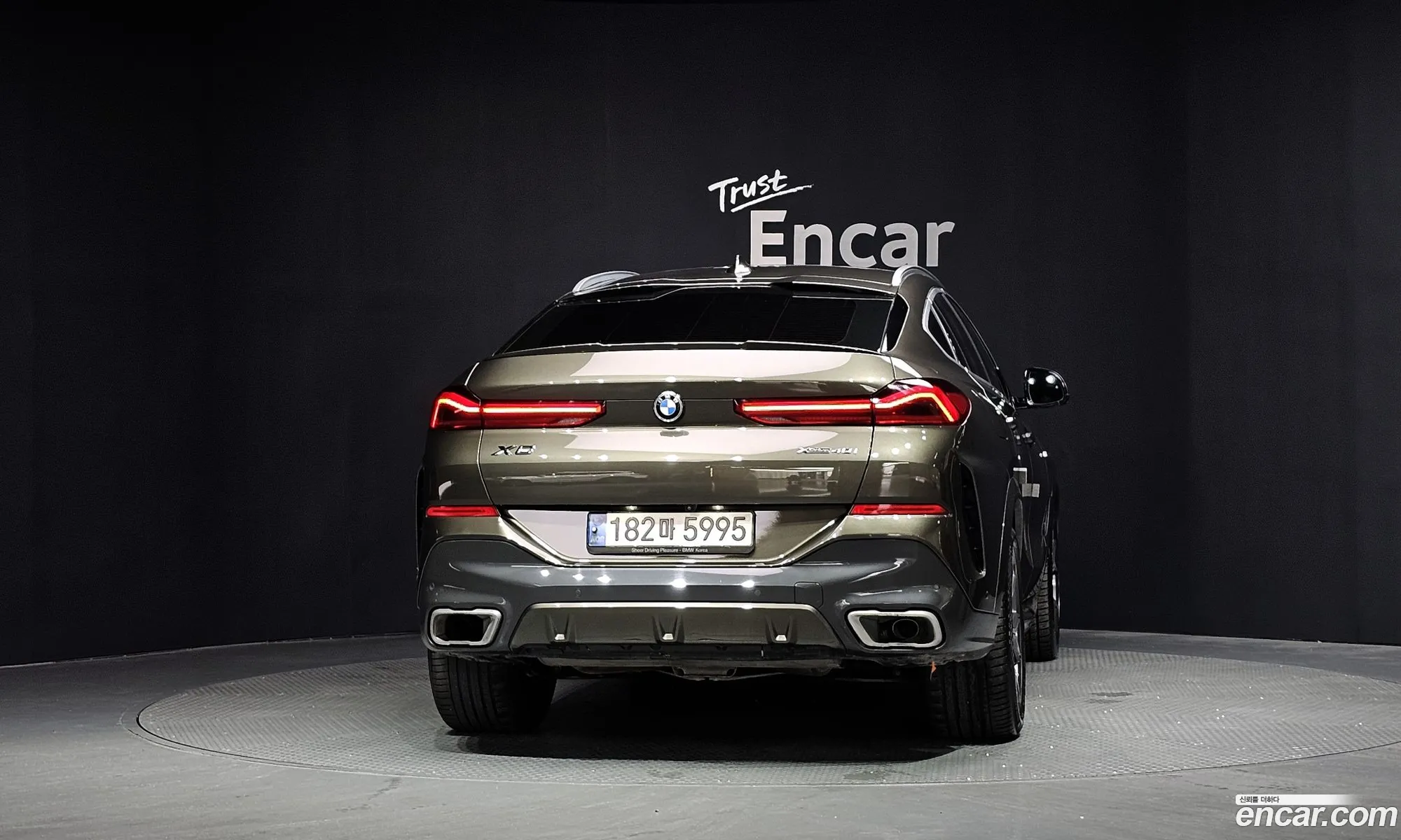 BMW X6 2021 — 22