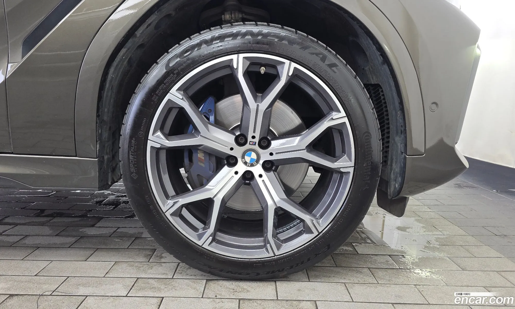 BMW X6 2021 — 26