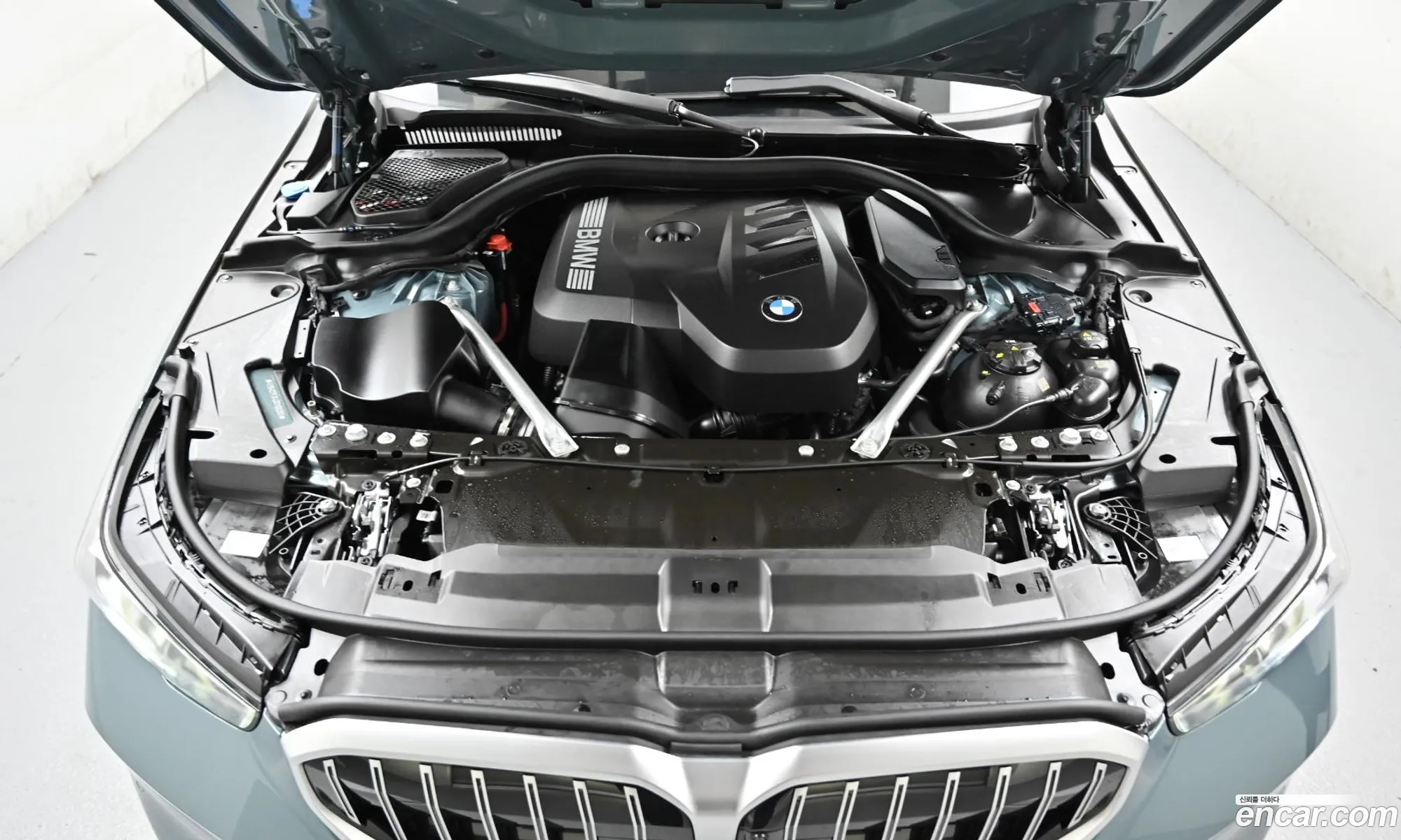 BMW 5 Series 2025 — 20