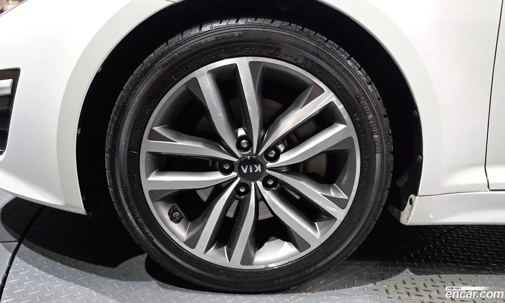 Kia K5 2013 — 11