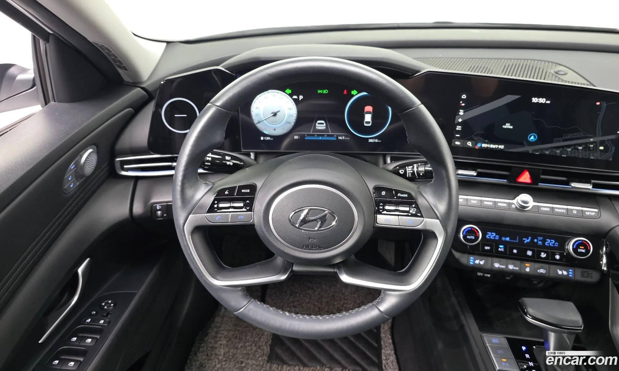 Hyundai Elantra 2023 — 25
