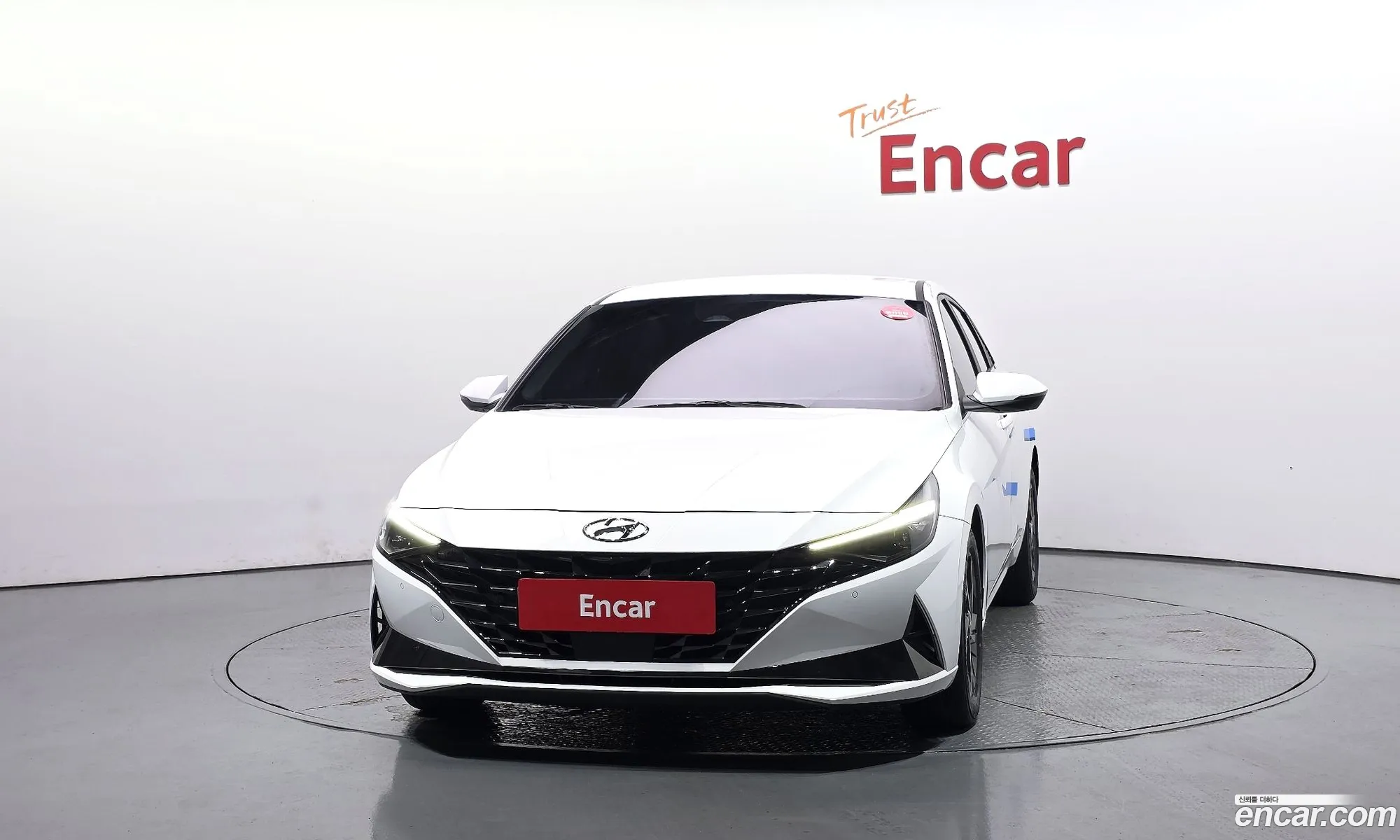 Hyundai Elantra 2023 — 22