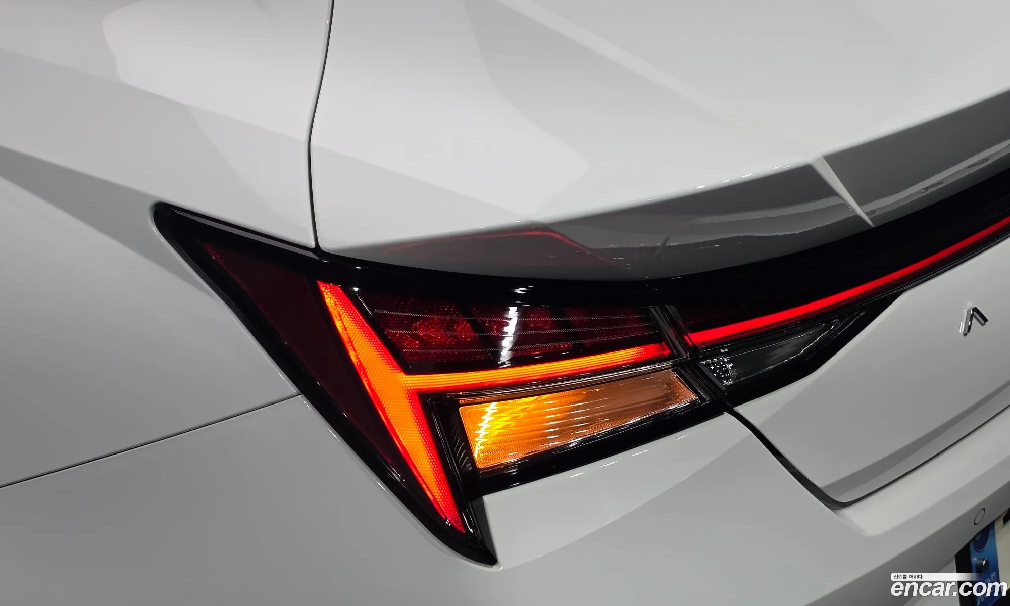 Hyundai Elantra 2023 — 7
