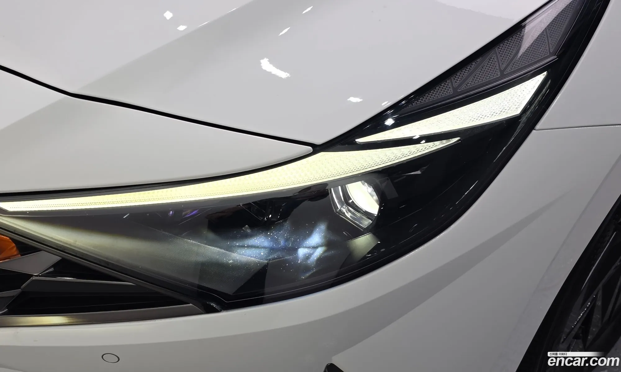 Hyundai Elantra 2023 — 27