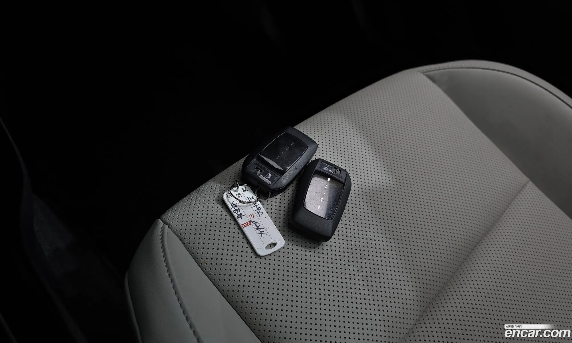 Toyota Prius 2023 JTDACBAU7R3014935 — 23