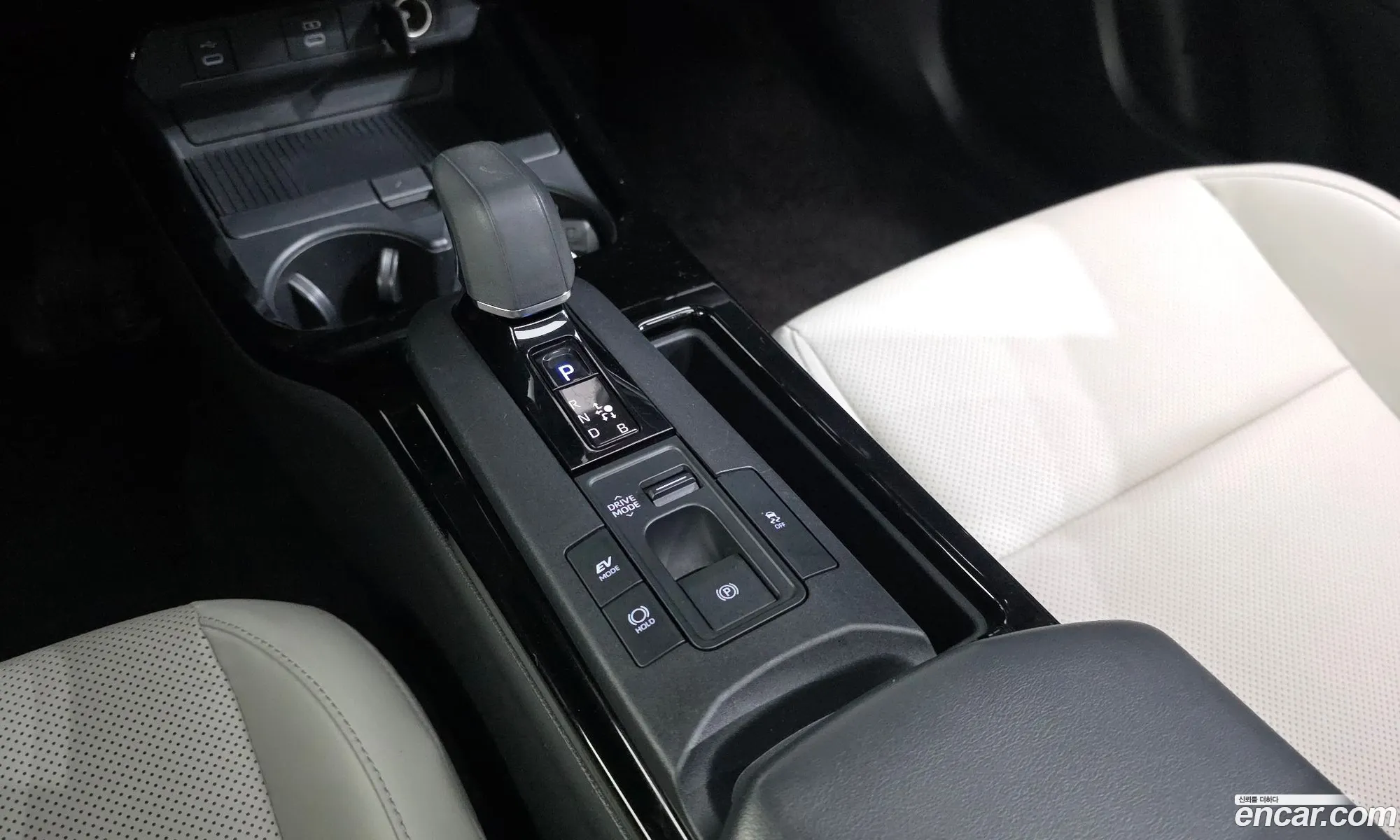 Toyota Prius 2023 JTDACBAU7R3014935 — 16