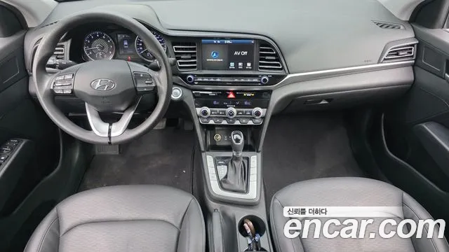 Hyundai Elantra AD 2020 — 4