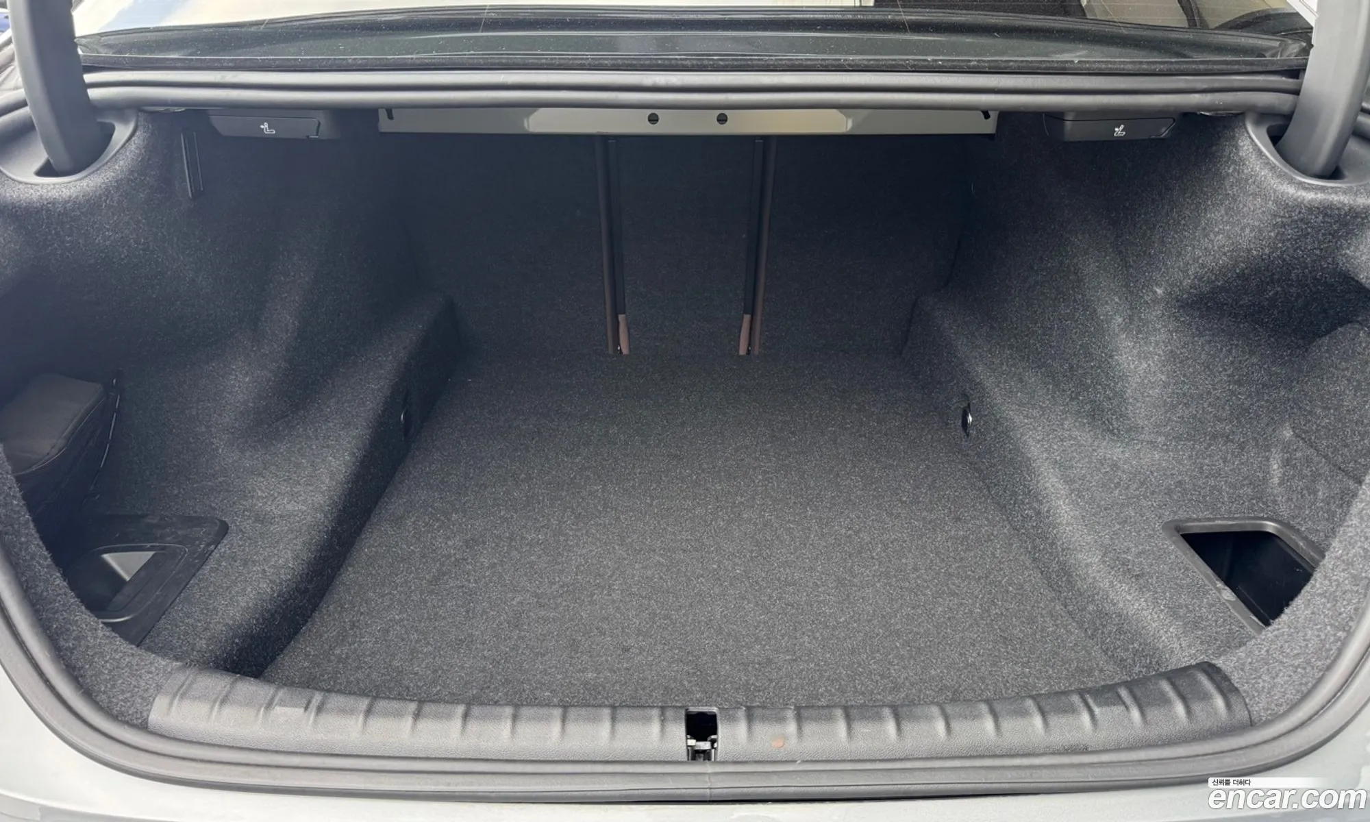 BMW 5 Series 2023 — 2