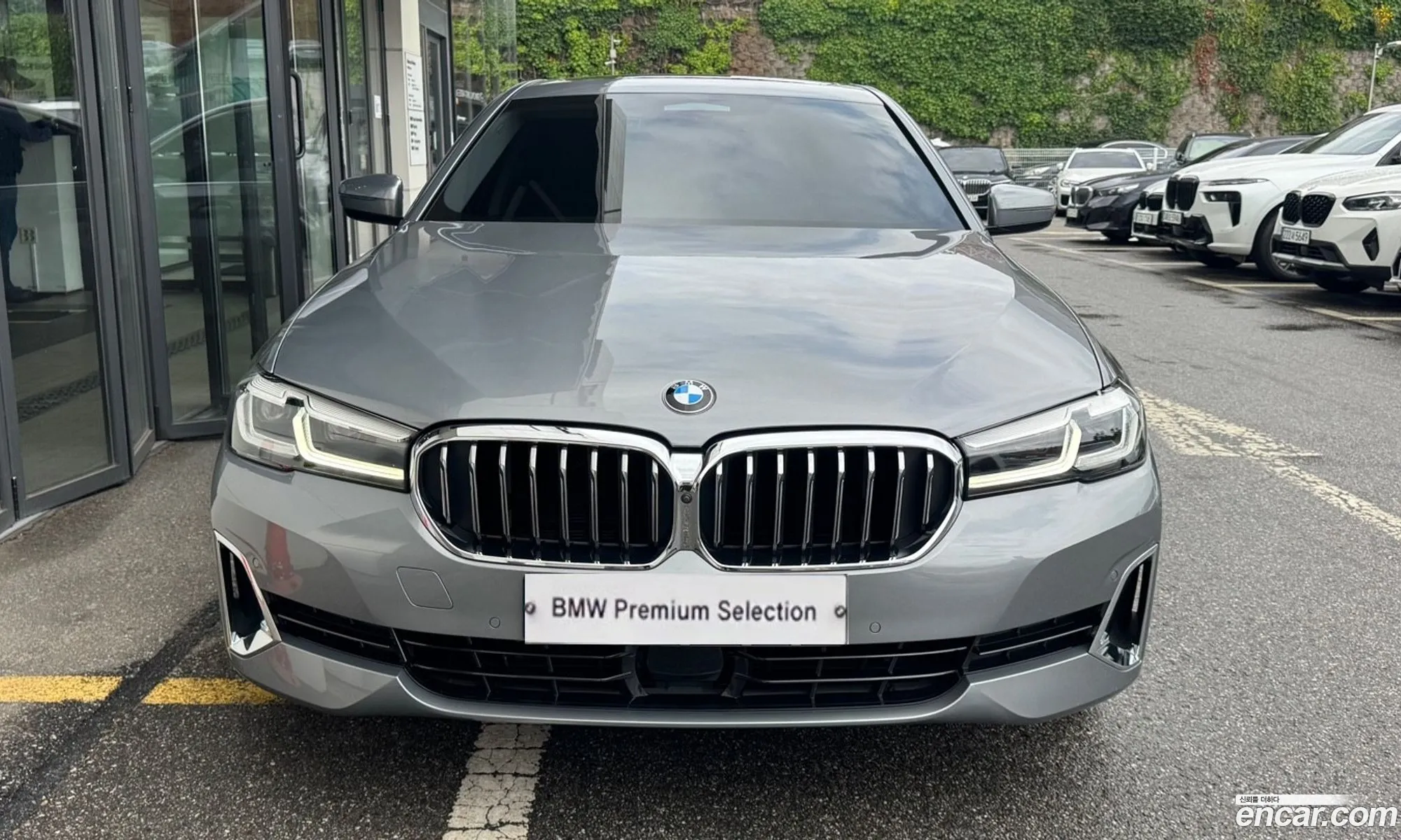 BMW 5 Series 2023 — 9