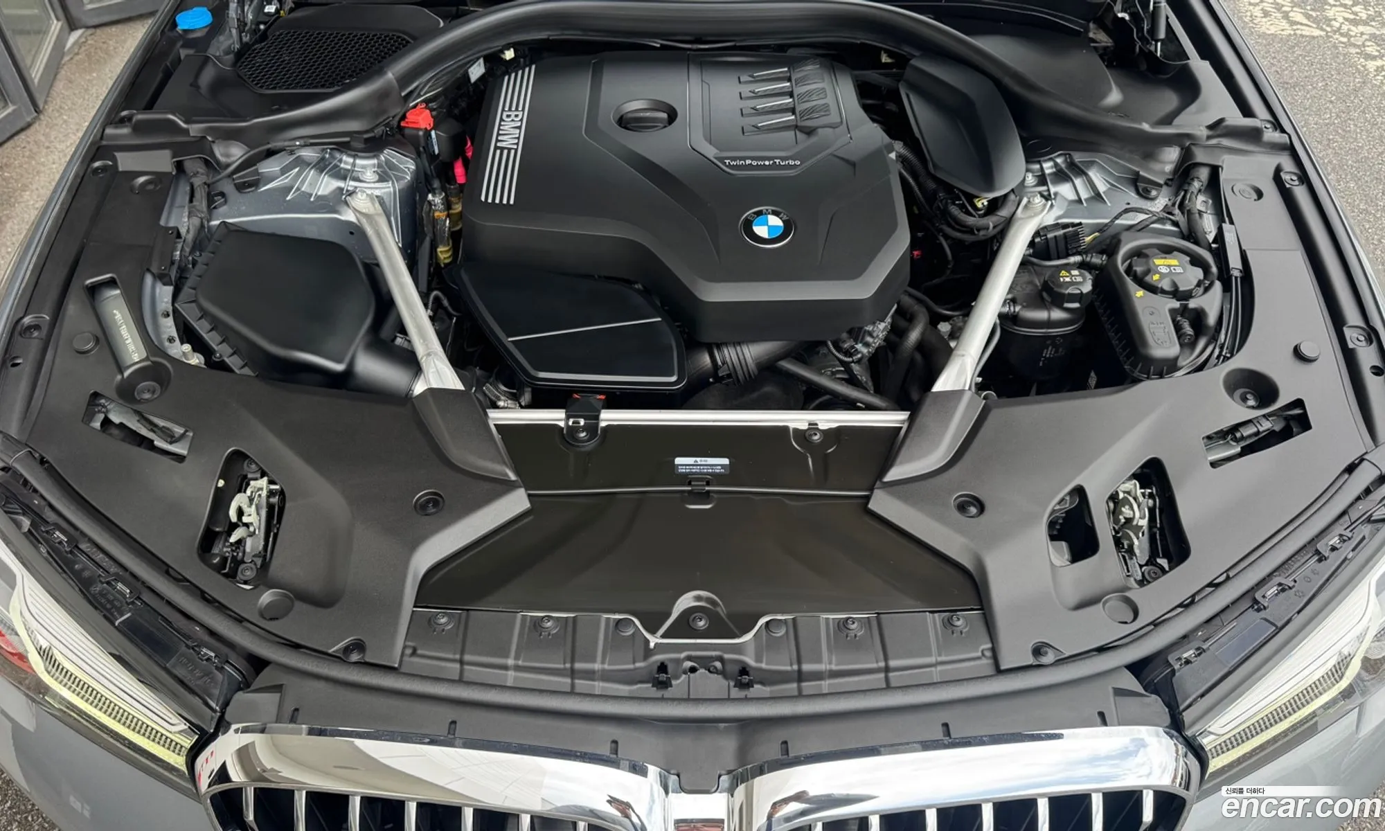 BMW 5 Series 2023 — 11
