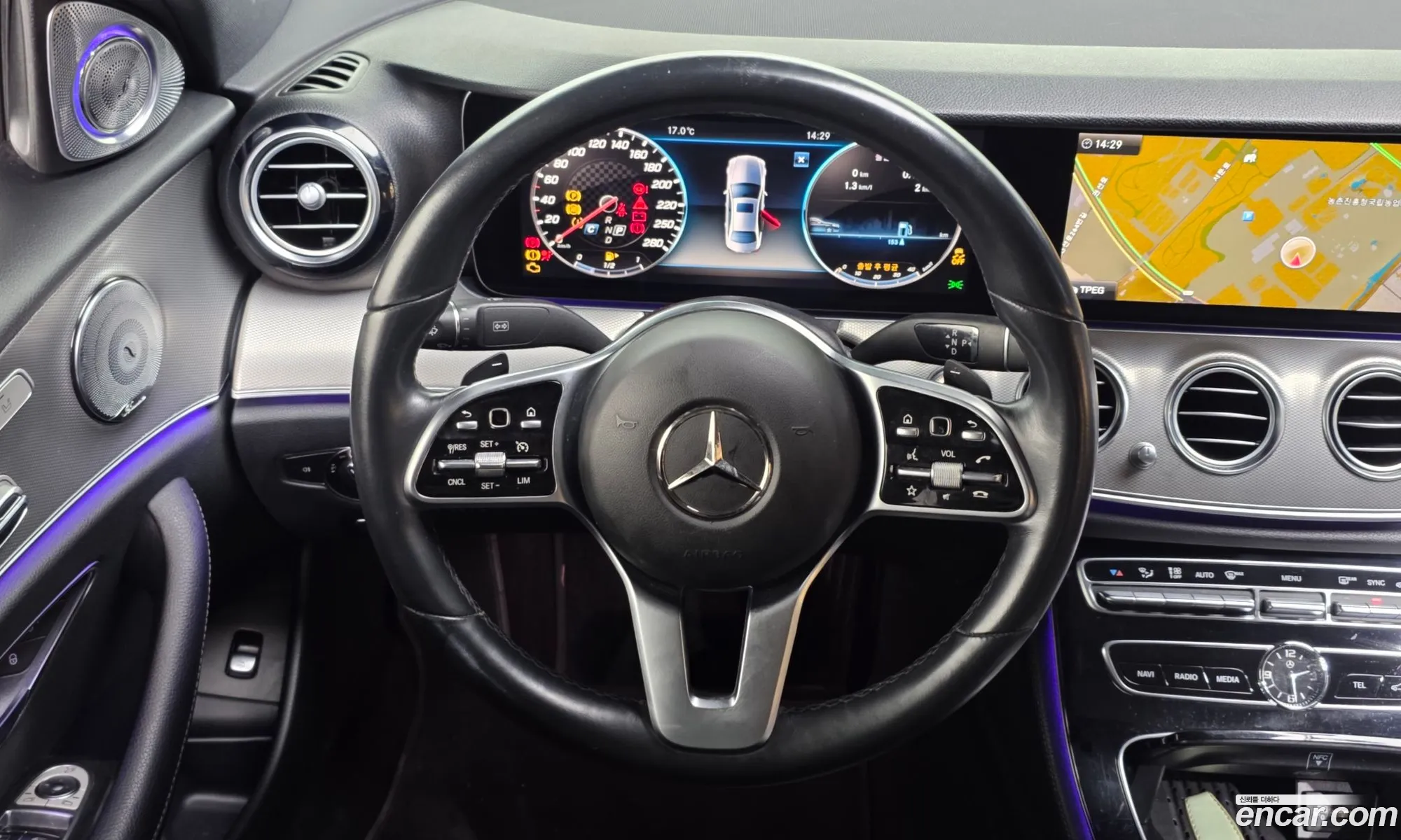 Mercedes-Benz E-Class W213 2018 — 28