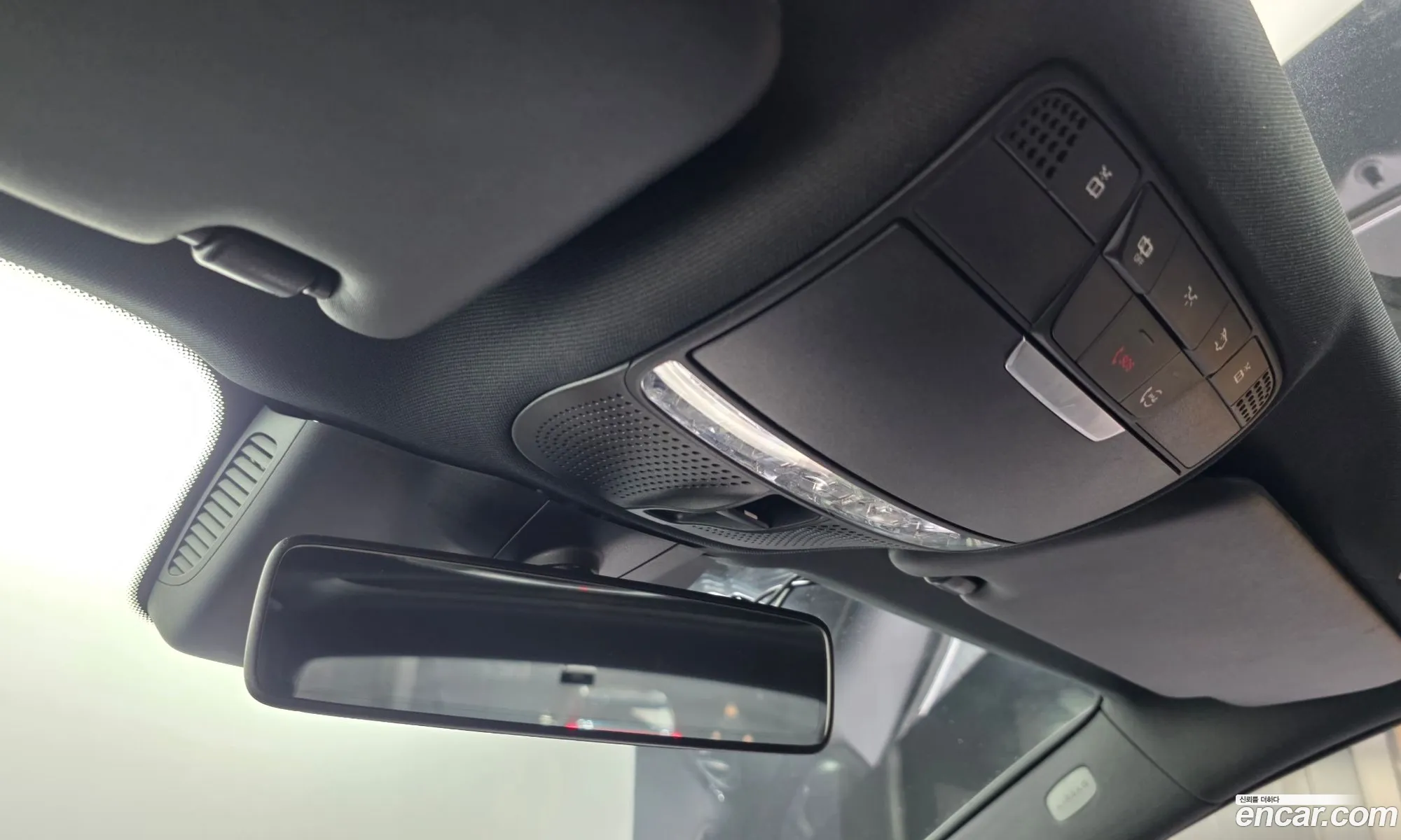 Mercedes-Benz E-Class W213 2018 — 19
