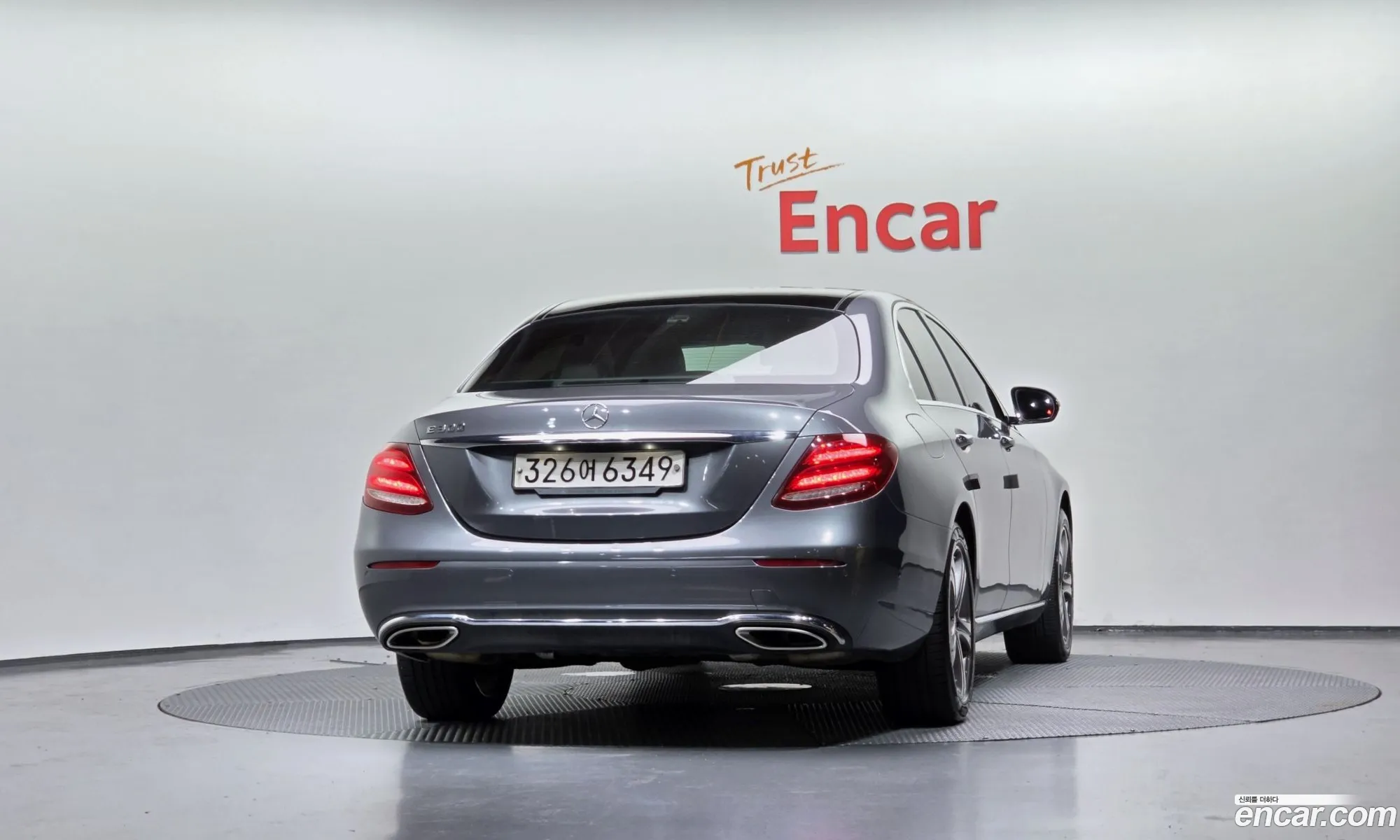 Mercedes-Benz E-Class W213 2018 — 15