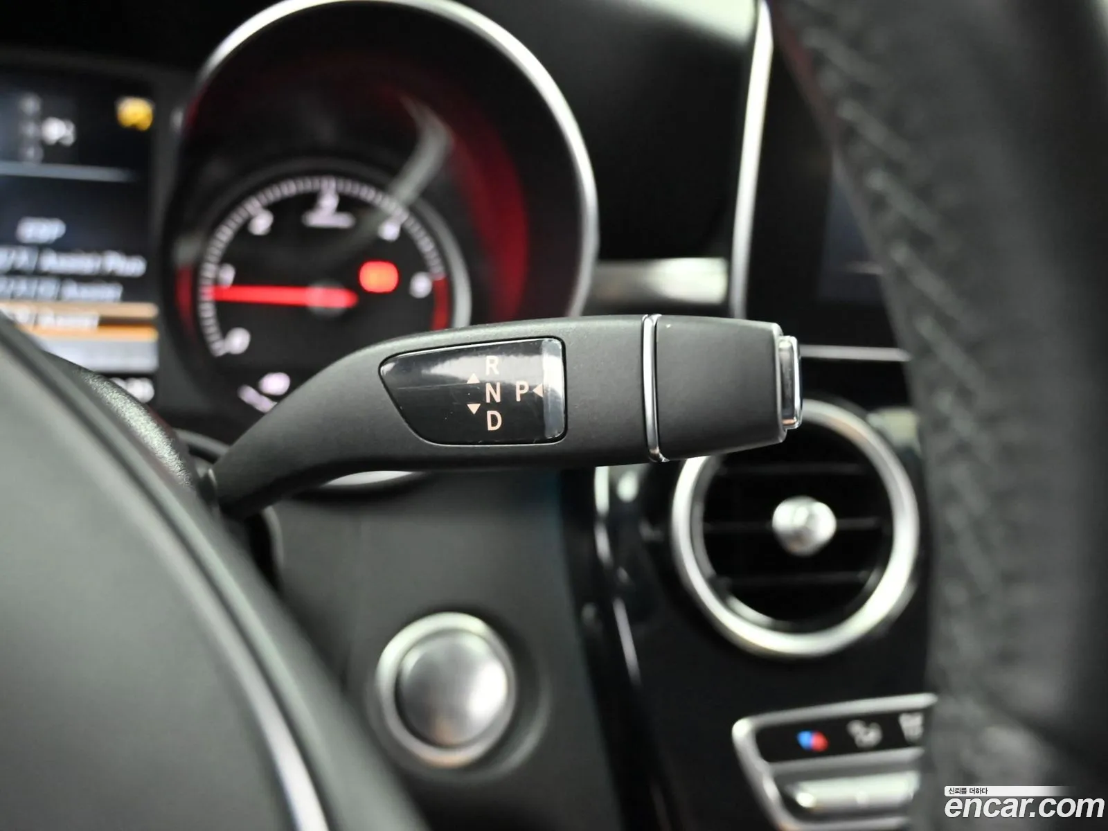 Mercedes-Benz C-Class W205 2016 — 9