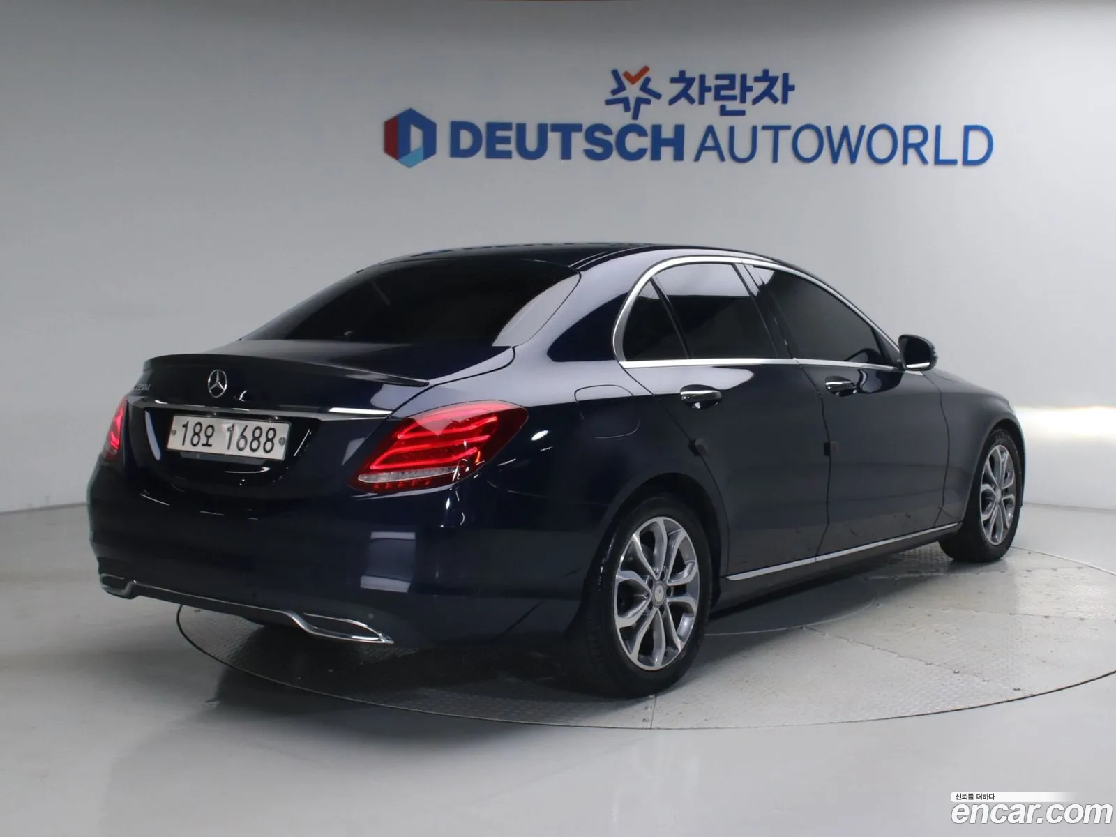 Mercedes-Benz C-Class W205 2016 — 15
