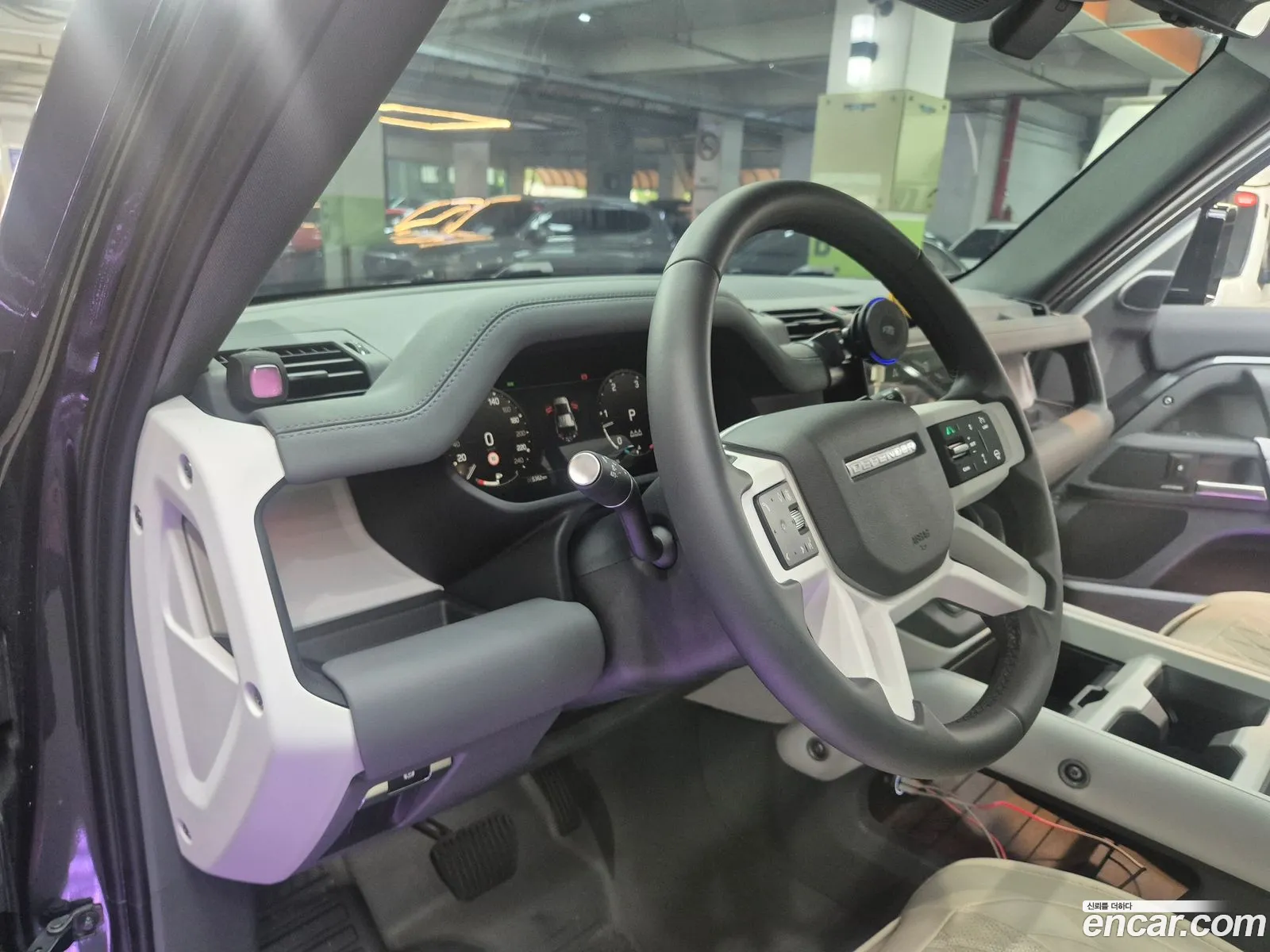 Land Rover Defender 2025 — 7