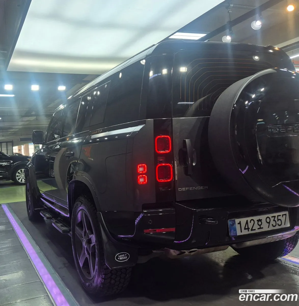 Land Rover Defender 2025 — 9