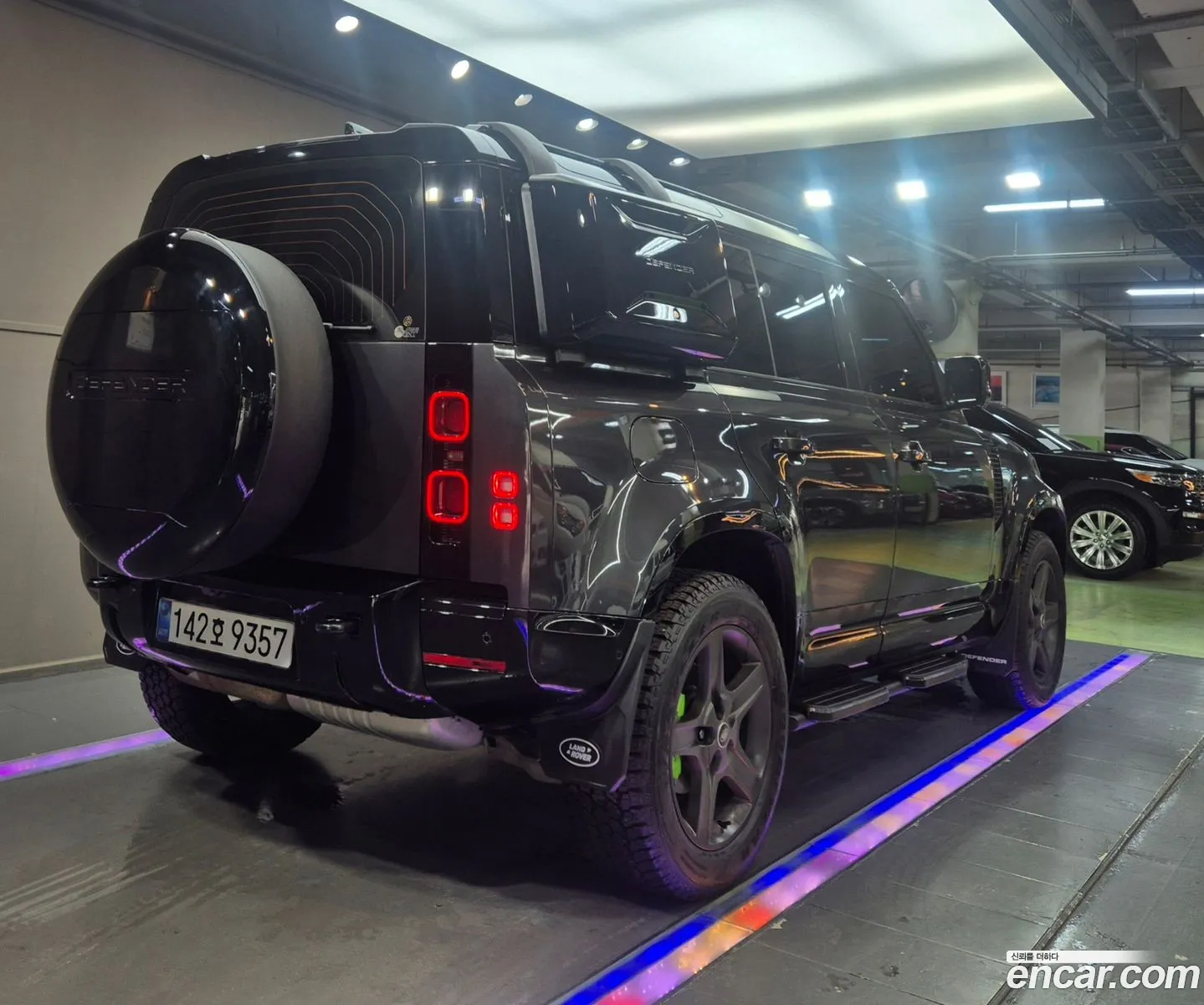 Land Rover Defender 2025 — 11