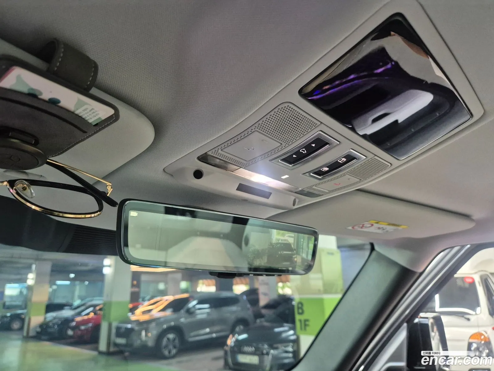 Land Rover Defender 2025 — 16
