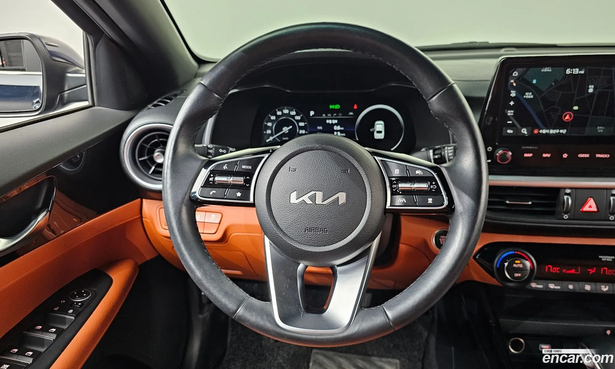 Kia K3 2022 — 16