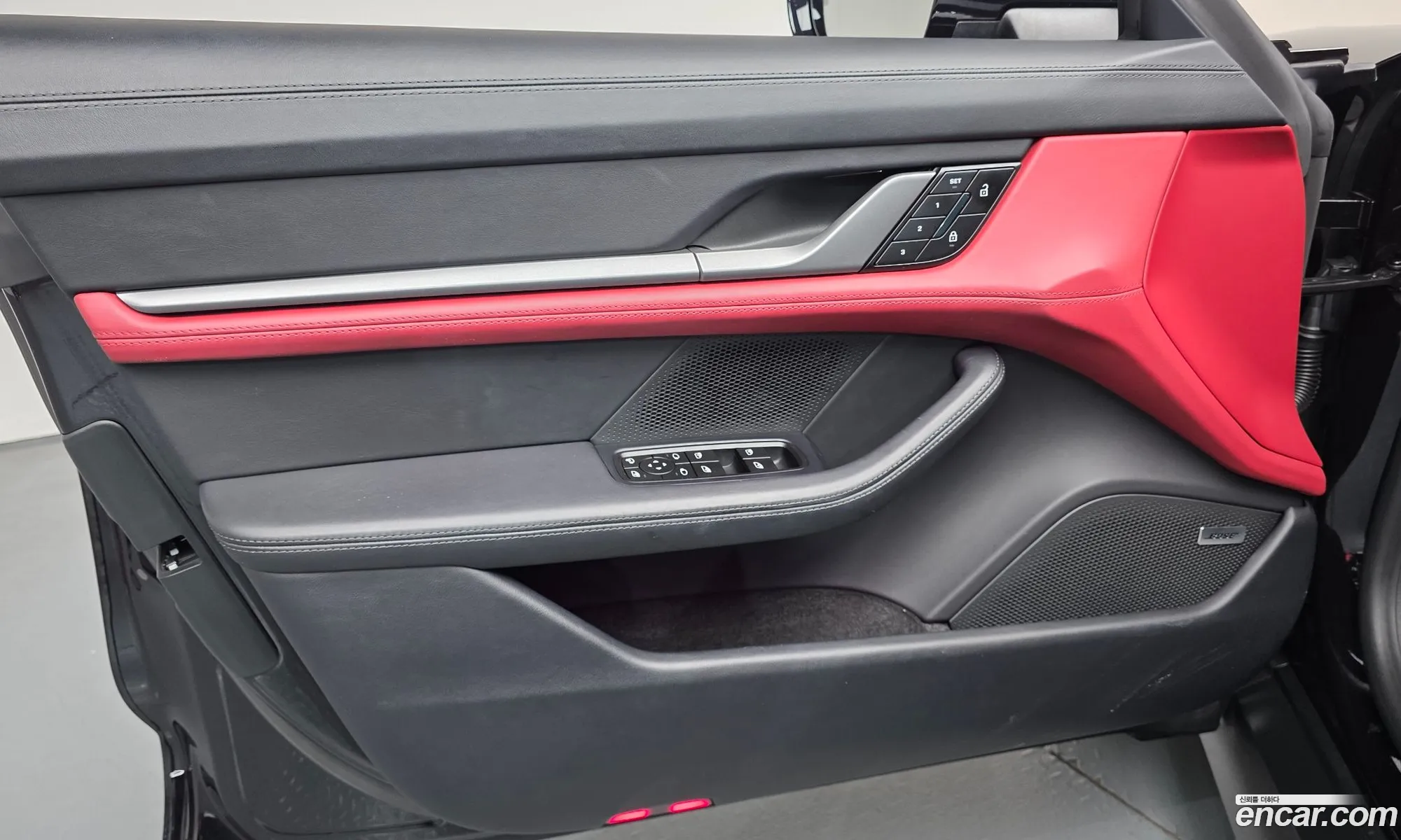 Porsche Taycan 2025 WP0AB2Y13SSA41059 — 17