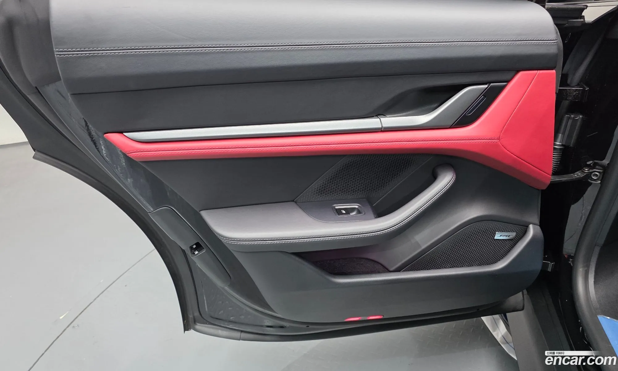 Porsche Taycan 2025 WP0AB2Y13SSA41059 — 23