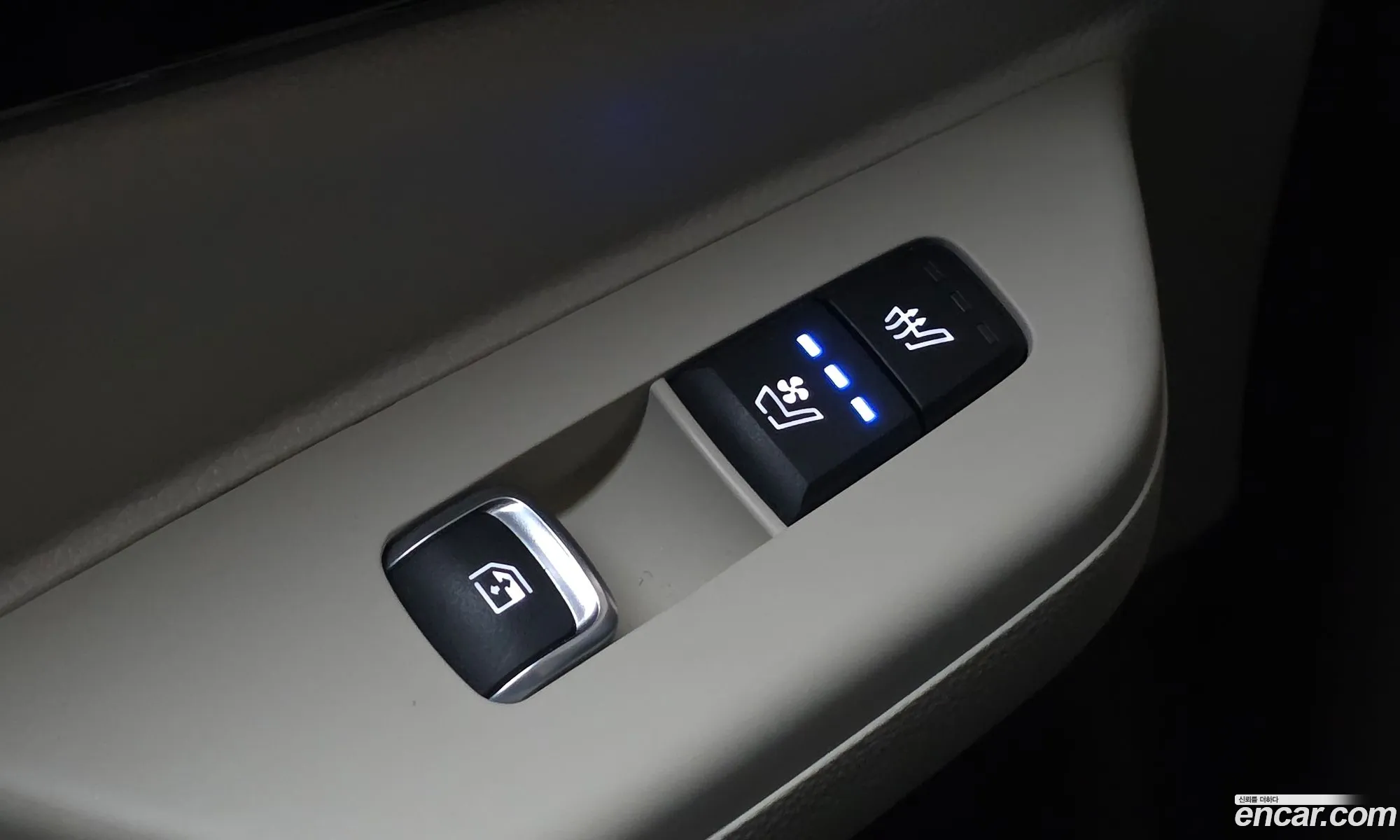 Kia Carnival 2024 — 17