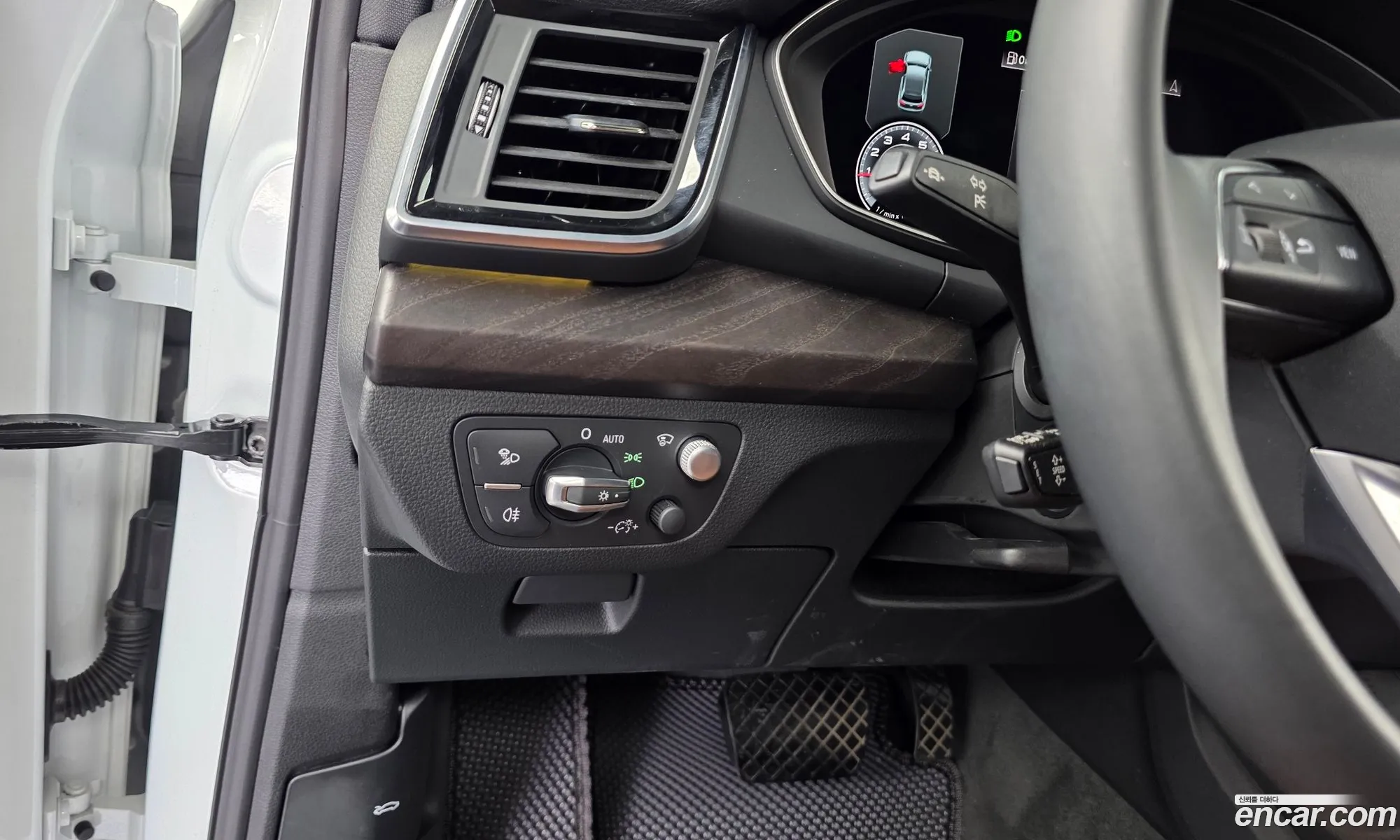 Audi Q5 2023 WAUZZZFY6P2041002 — 7
