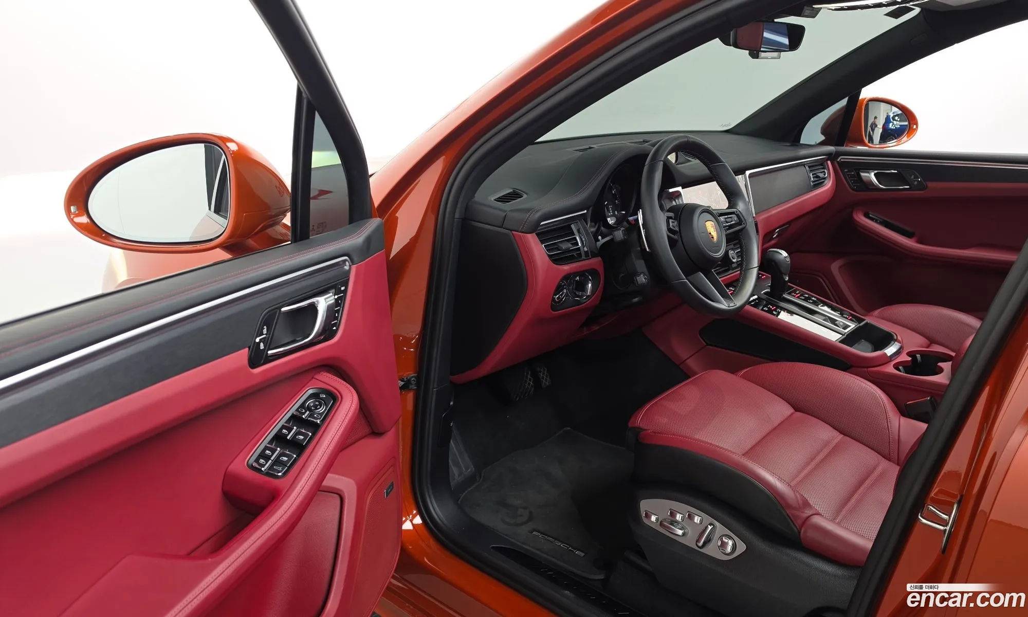 Porsche Macan 2022 WP1AF2953NLB45907 — 32