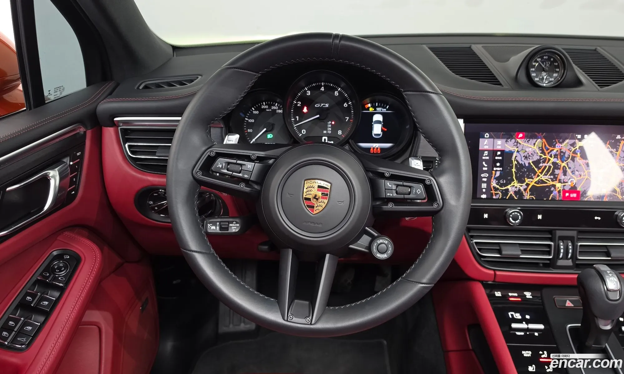 Porsche Macan 2022 WP1AF2953NLB45907 — 3