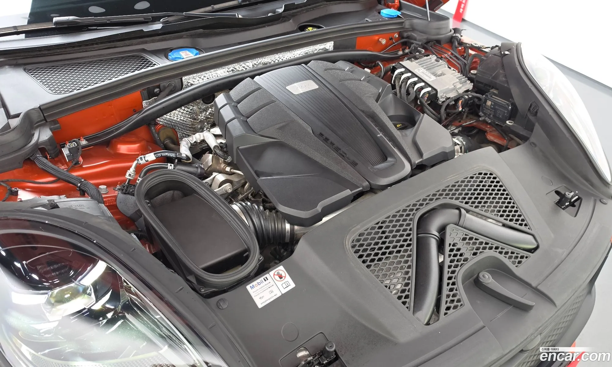 Porsche Macan 2022 WP1AF2953NLB45907 — 36