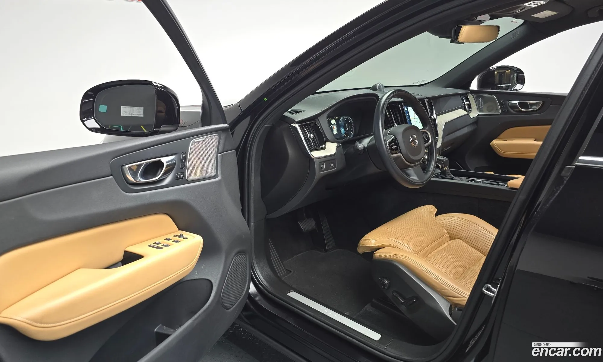 Volvo XC60 2020 — 20