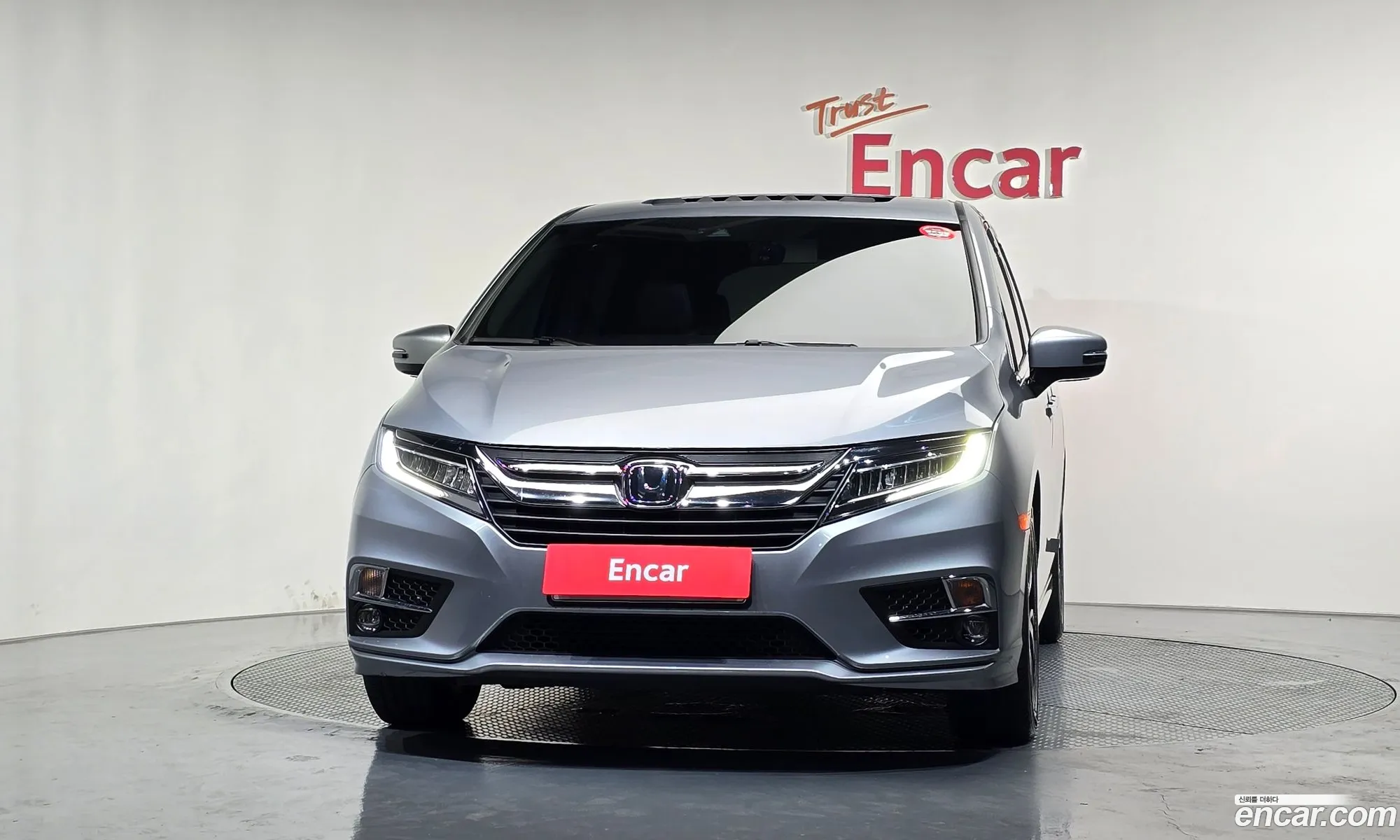 Honda Odyssey 2018 5KBRL6880JB600441 — 16