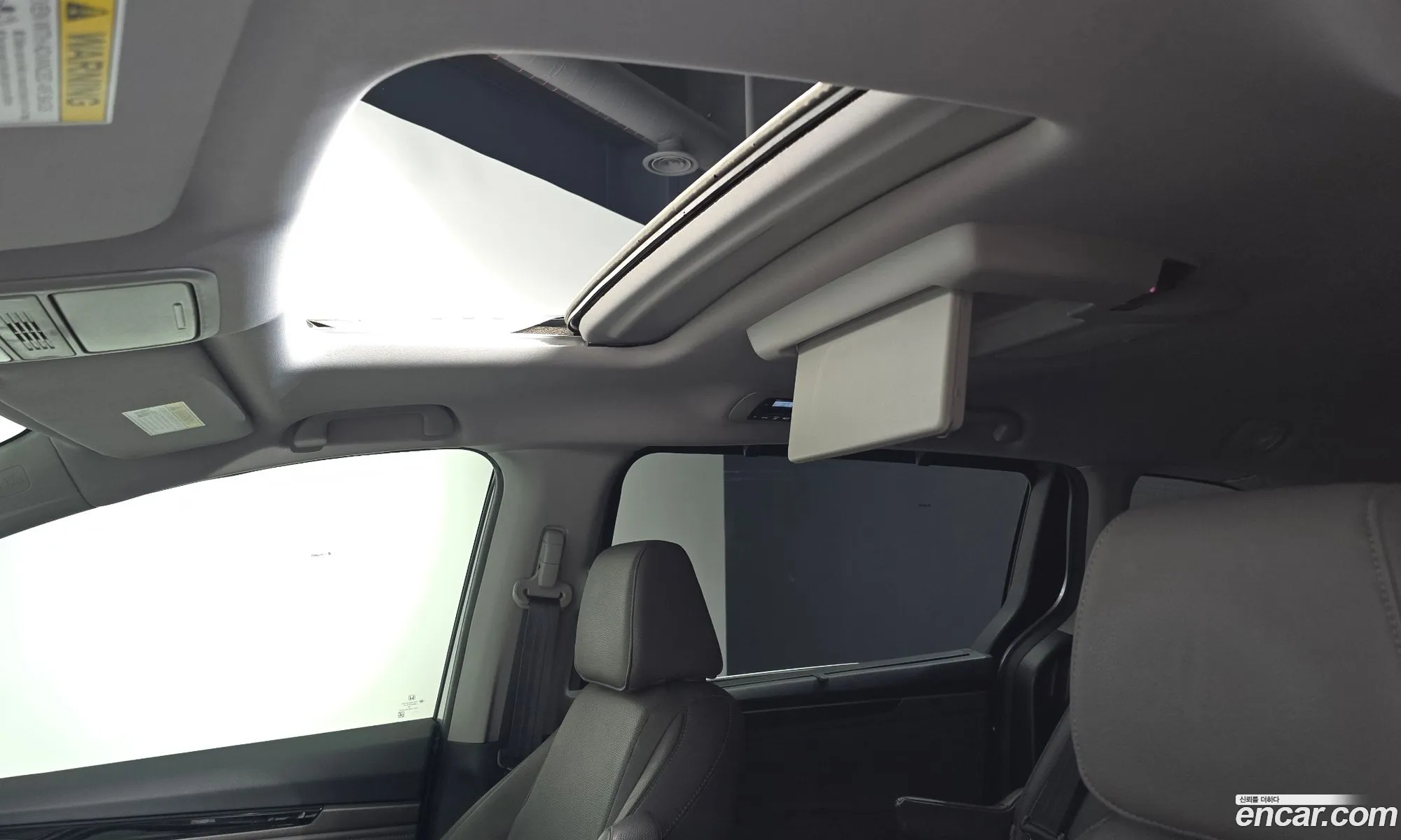 Honda Odyssey 2018 5KBRL6880JB600441 — 29