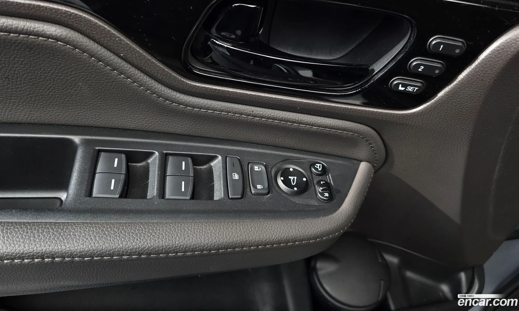Honda Odyssey 2018 5KBRL6880JB600441 — 19