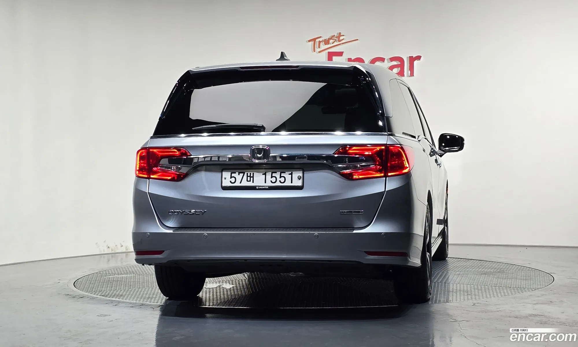 Honda Odyssey 2018 5KBRL6880JB600441 — 14