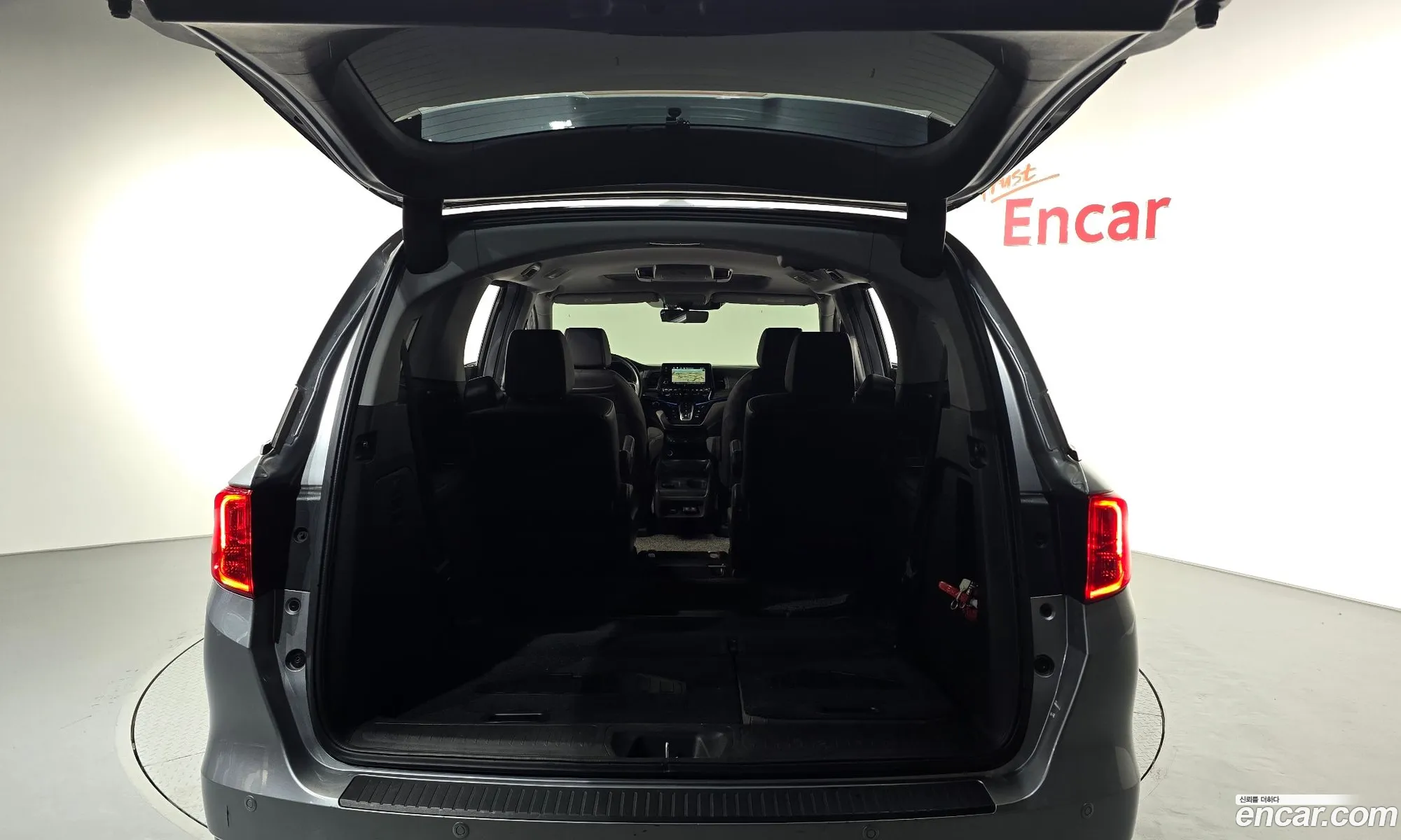 Honda Odyssey 2018 5KBRL6880JB600441 — 21