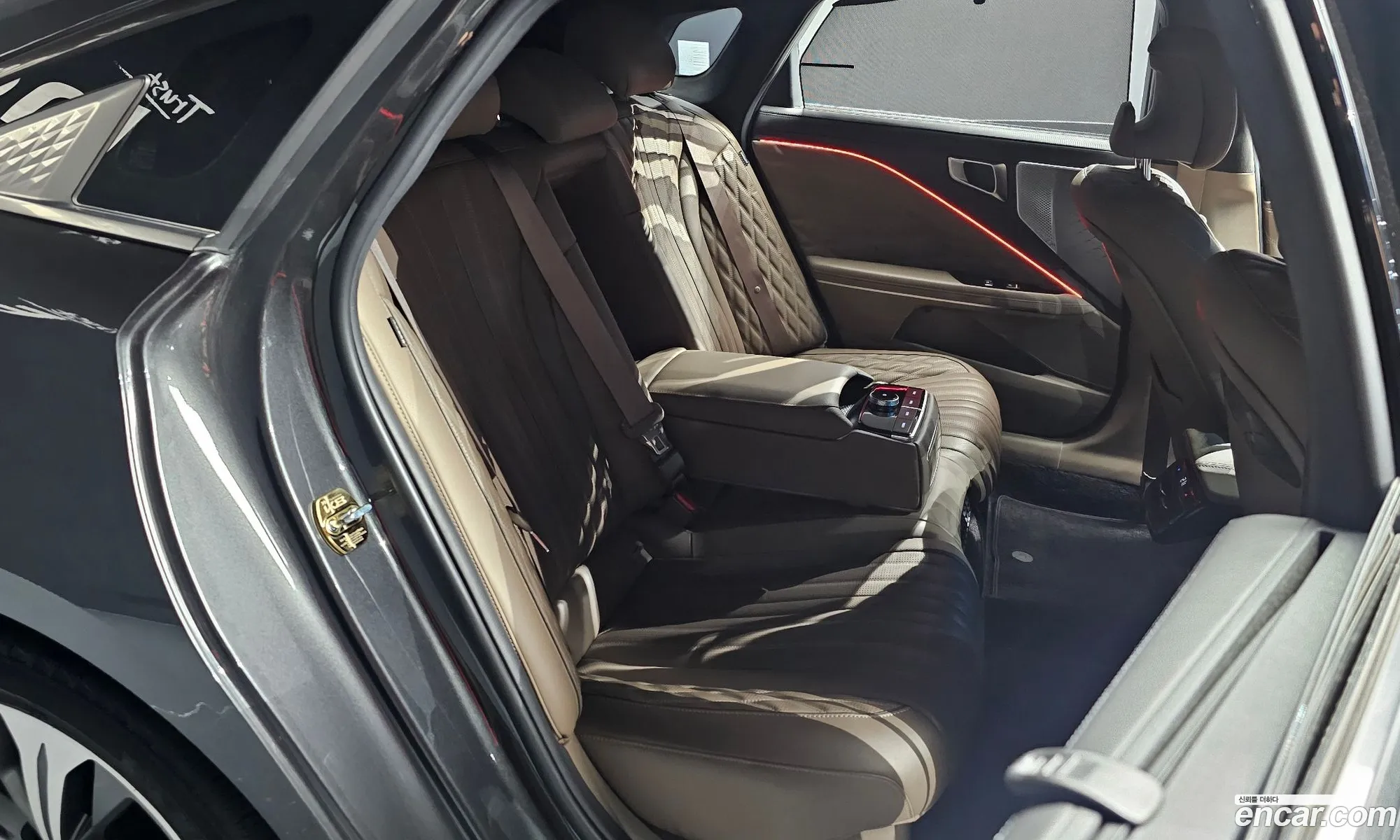 Kia K8 Hybrid 2022 — 16