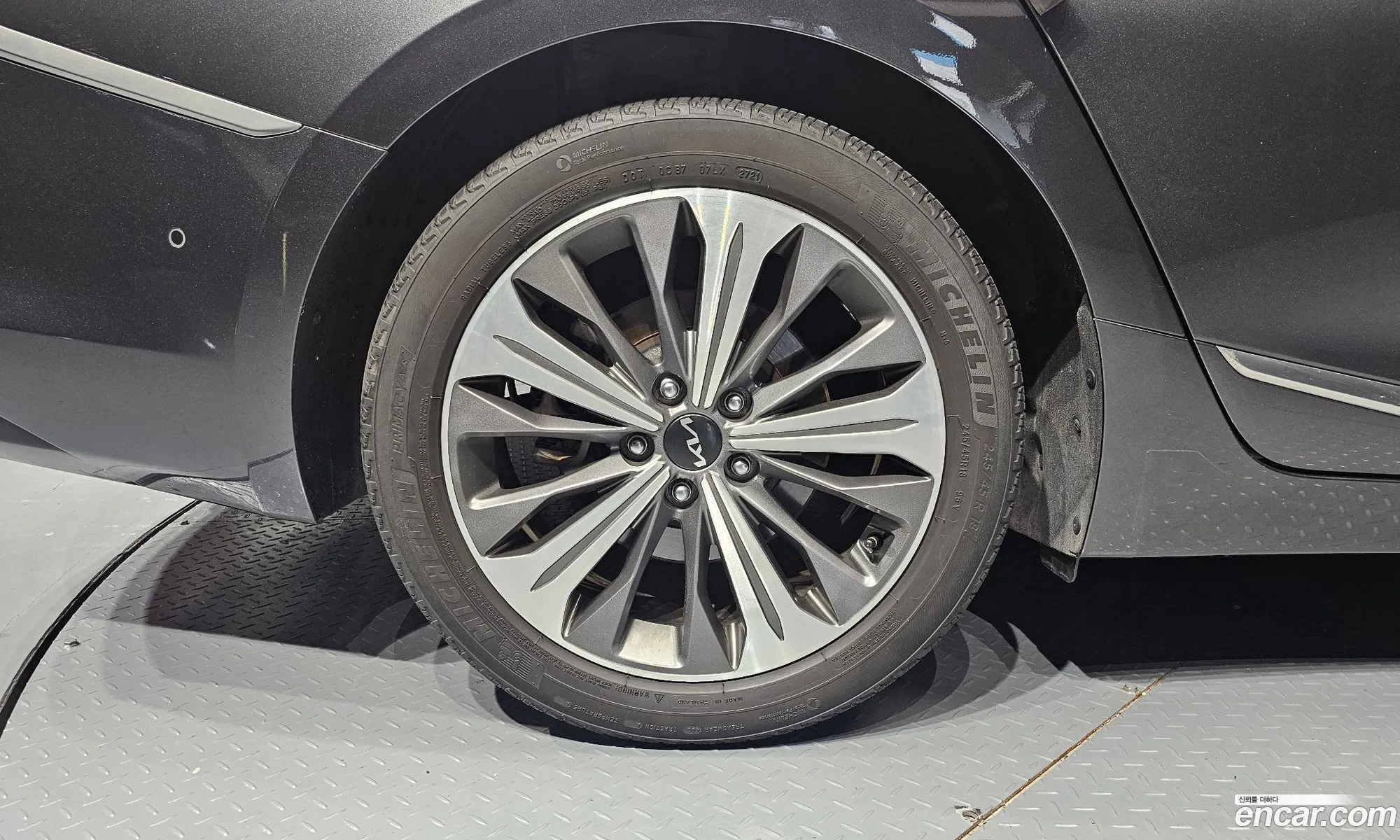 Kia K8 Hybrid 2022 — 10