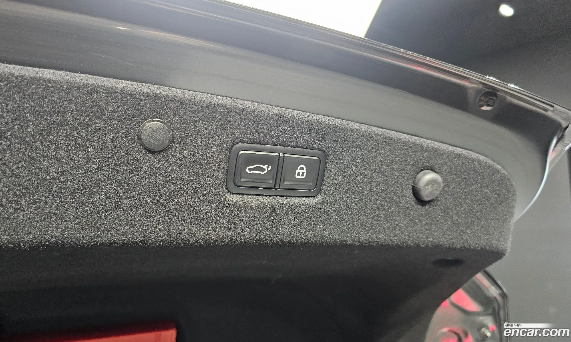 Kia K8 Hybrid 2022 — 7