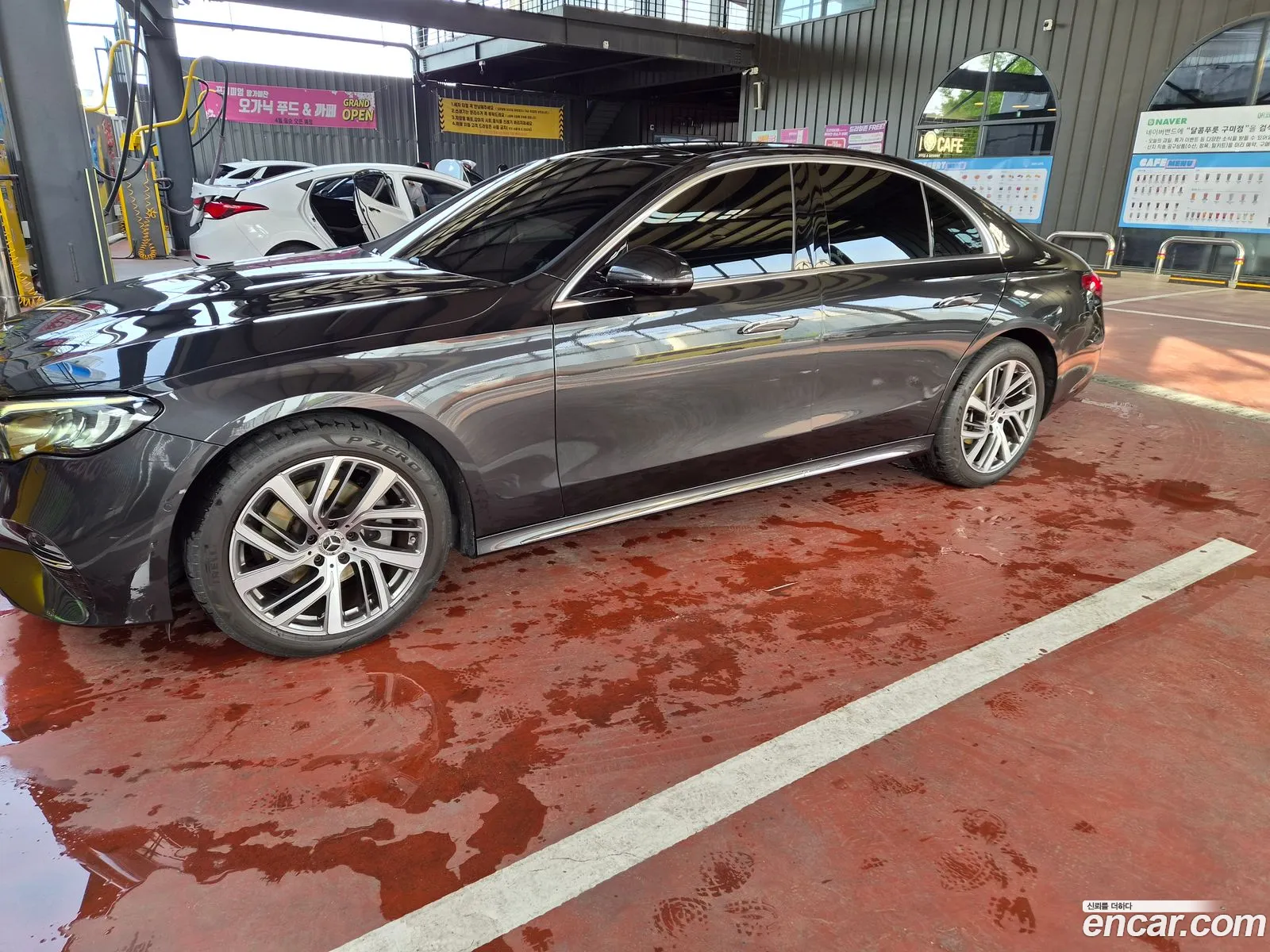Mercedes-Benz E-Class W214 2024 — 3