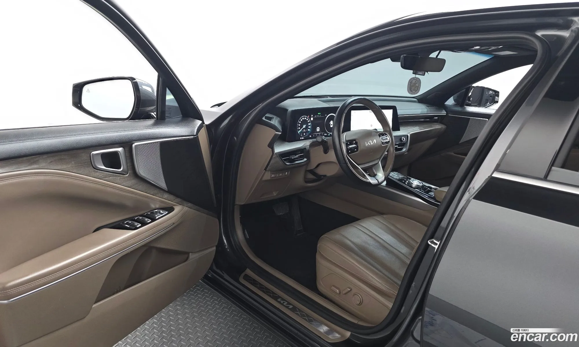 Kia K8 2021 — 18