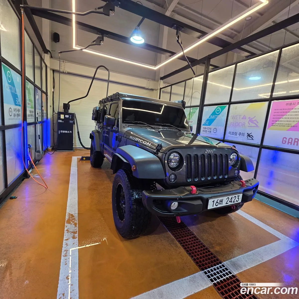 Jeep Wrangler 2016 — 13