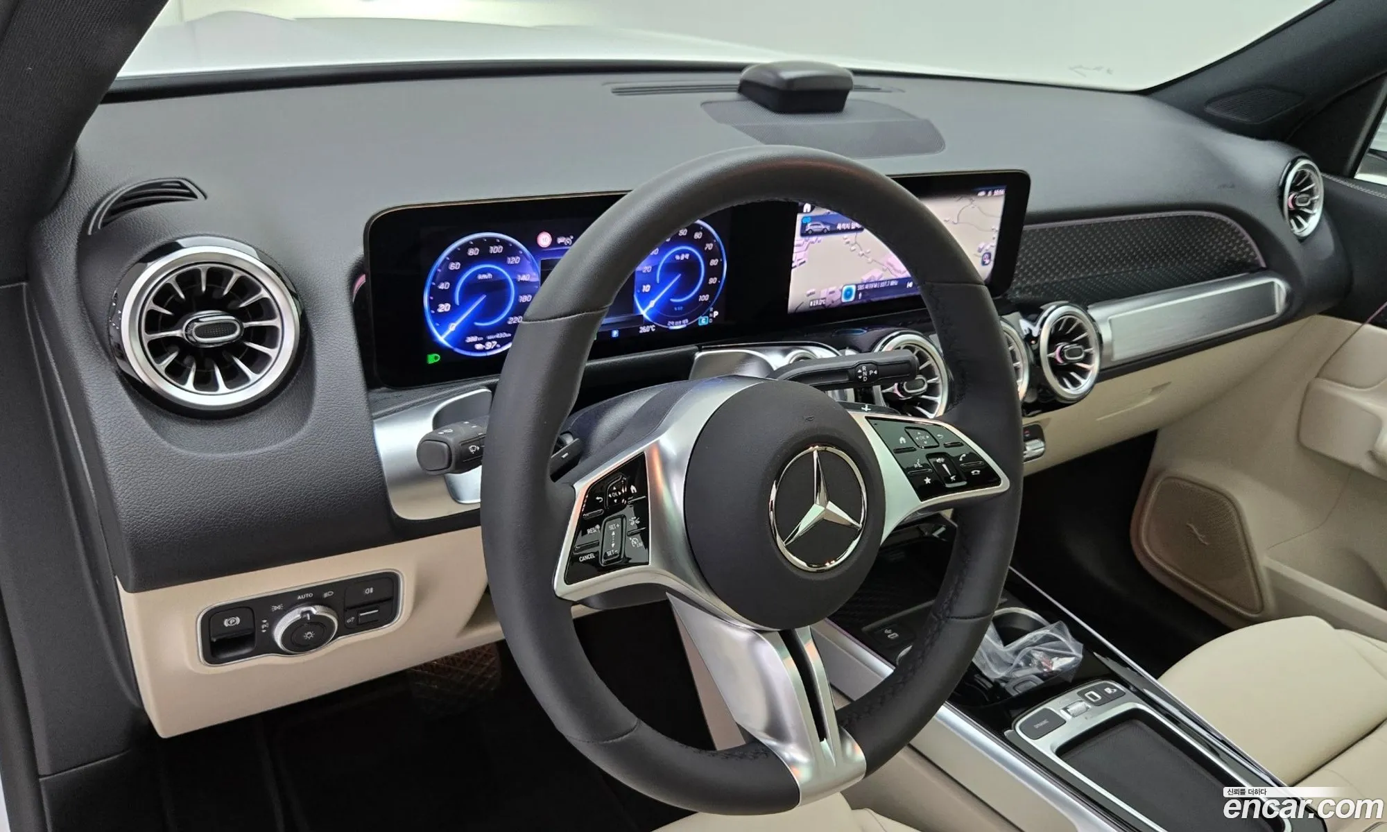 Mercedes-Benz EQB X243 2025 — 7