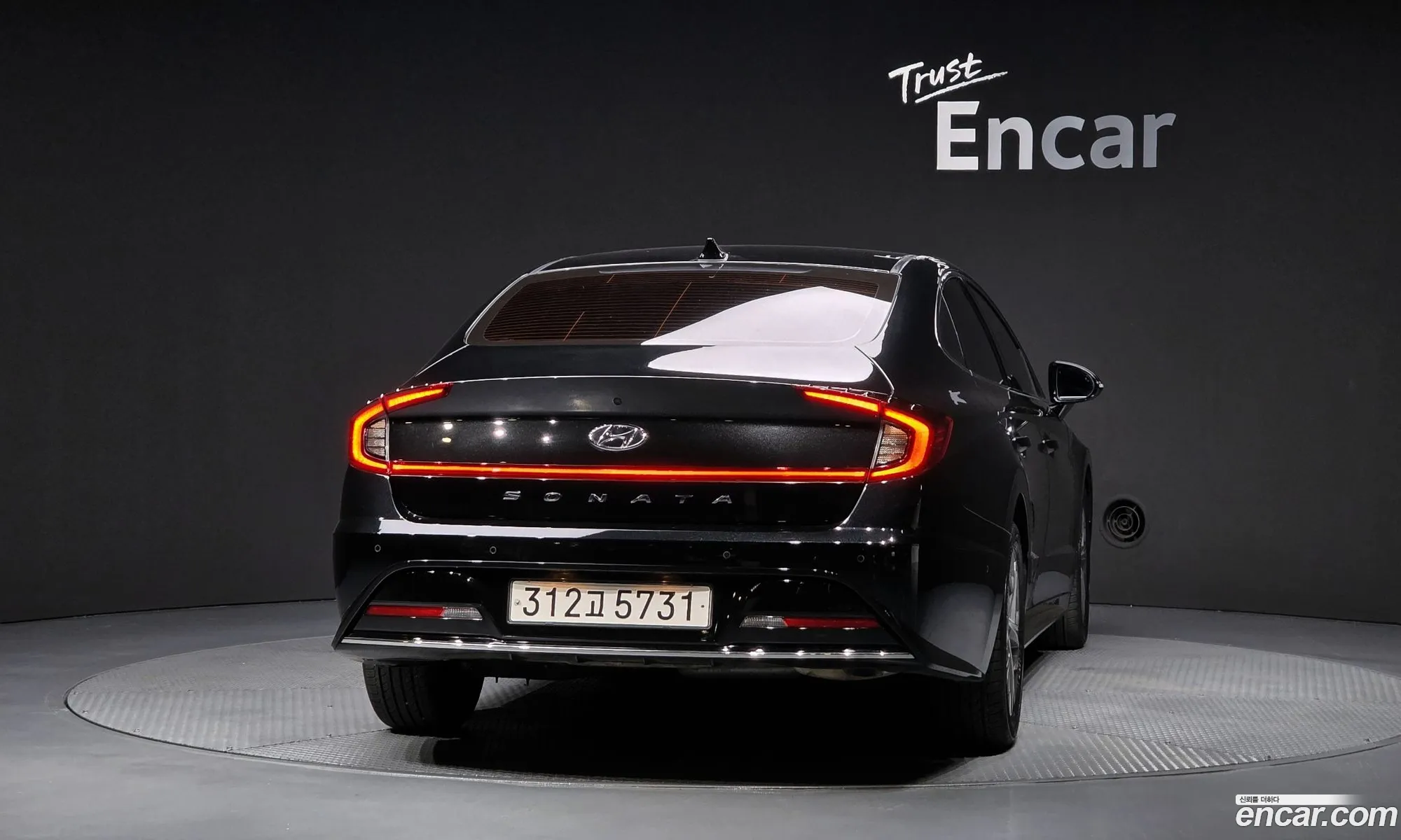 Hyundai Sonata 2022 — 28