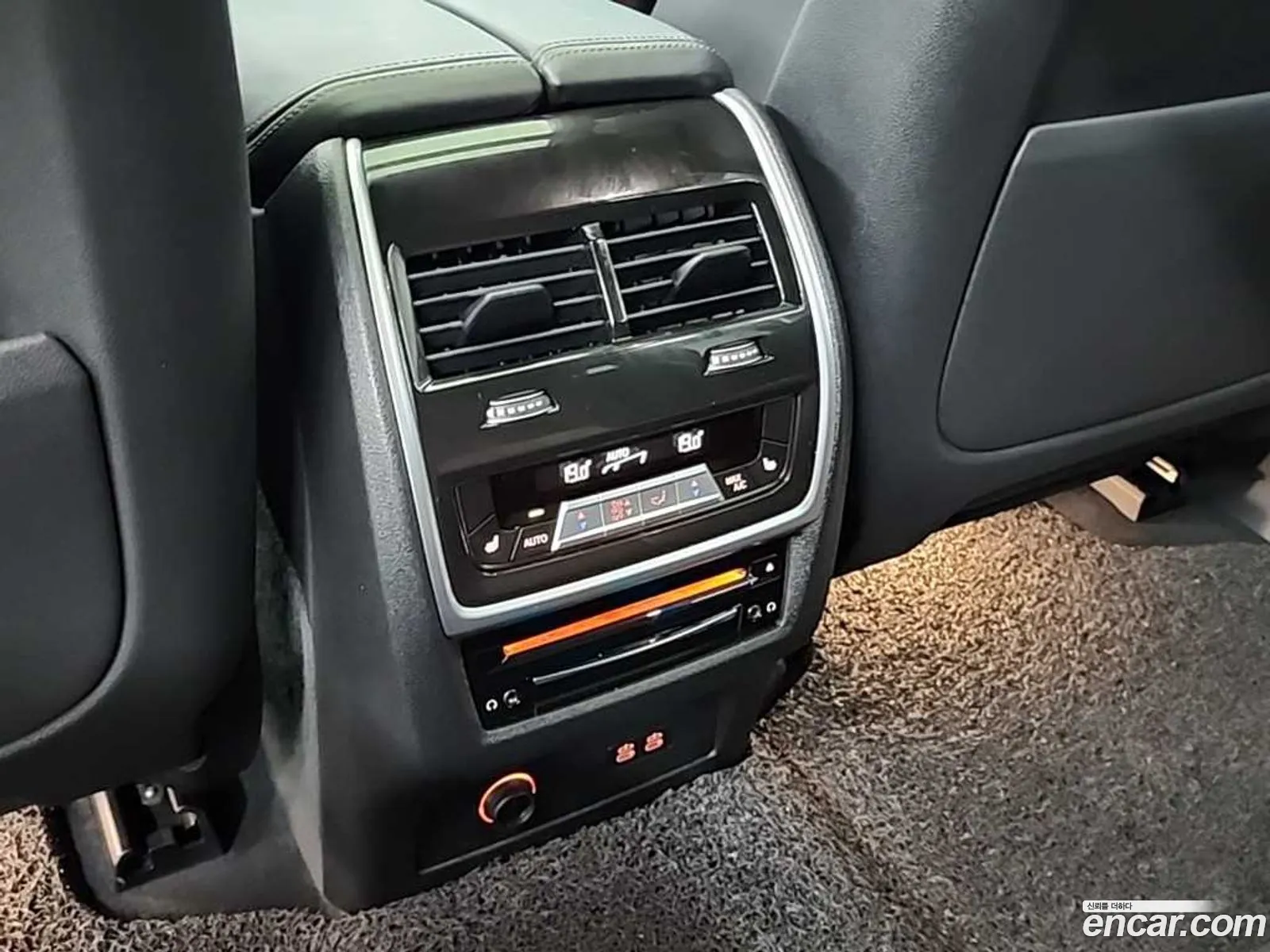 BMW X7 2021 — 12