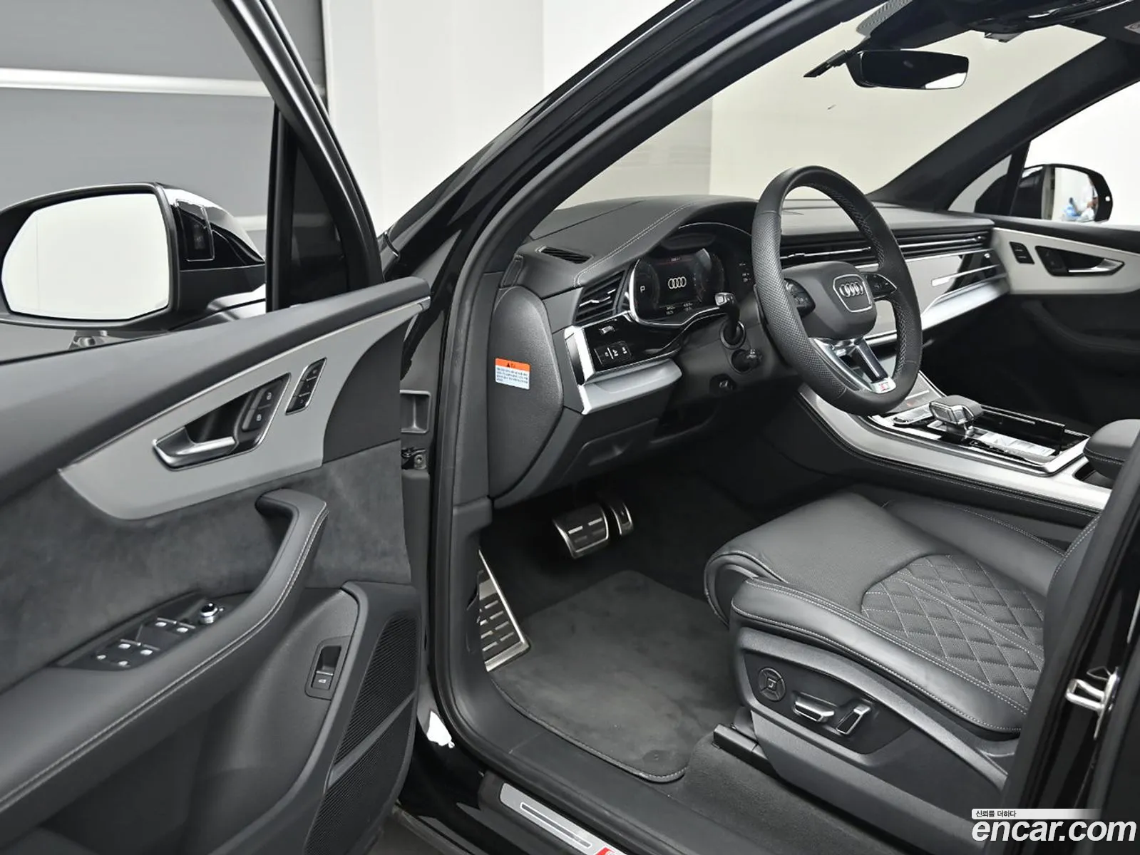 Audi Q7 2025 — 4