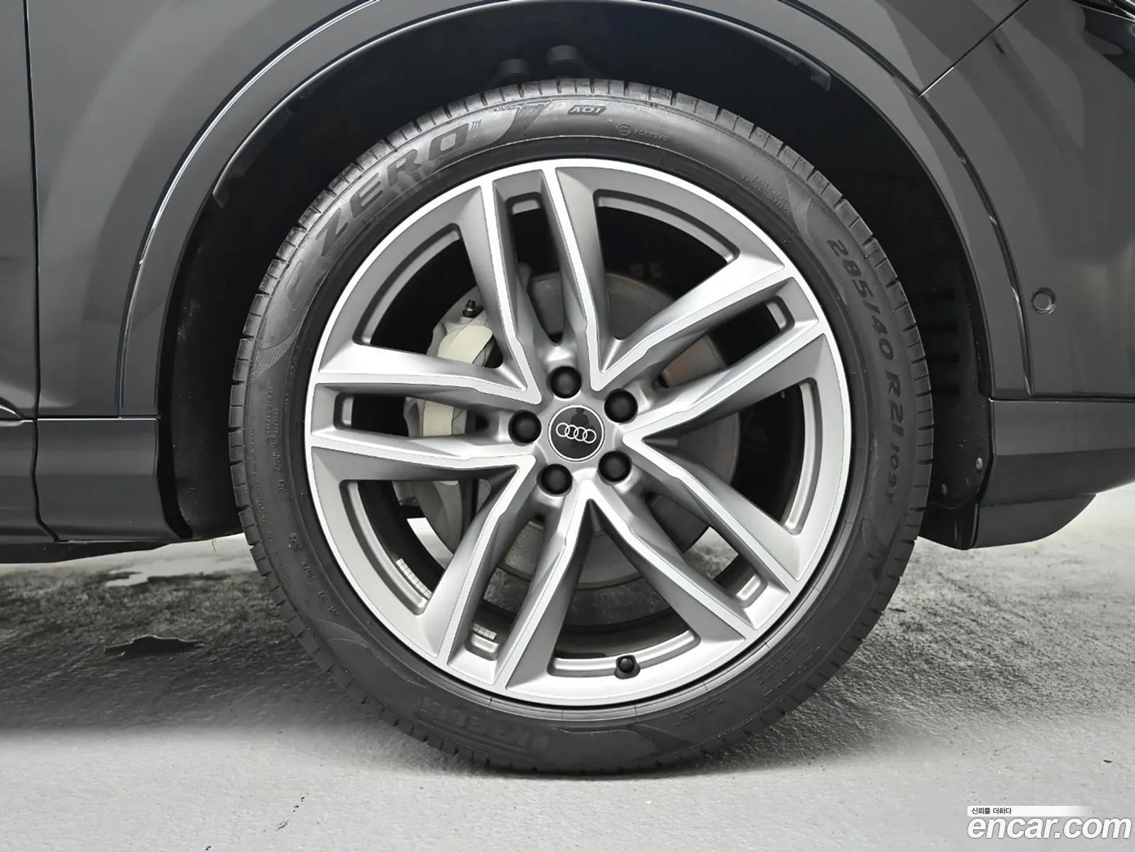 Audi Q7 2025 — 3
