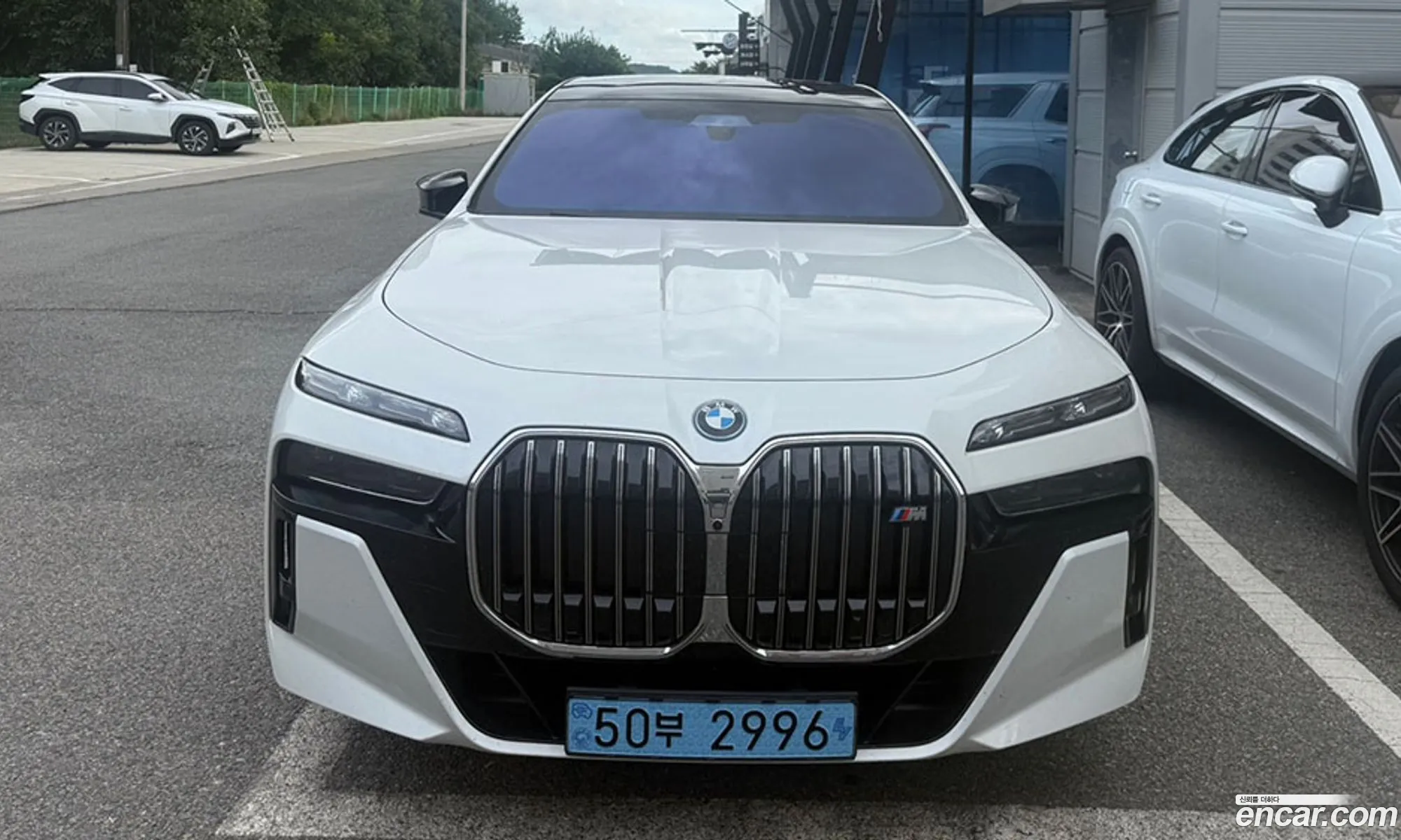 BMW i7 2024 — 17