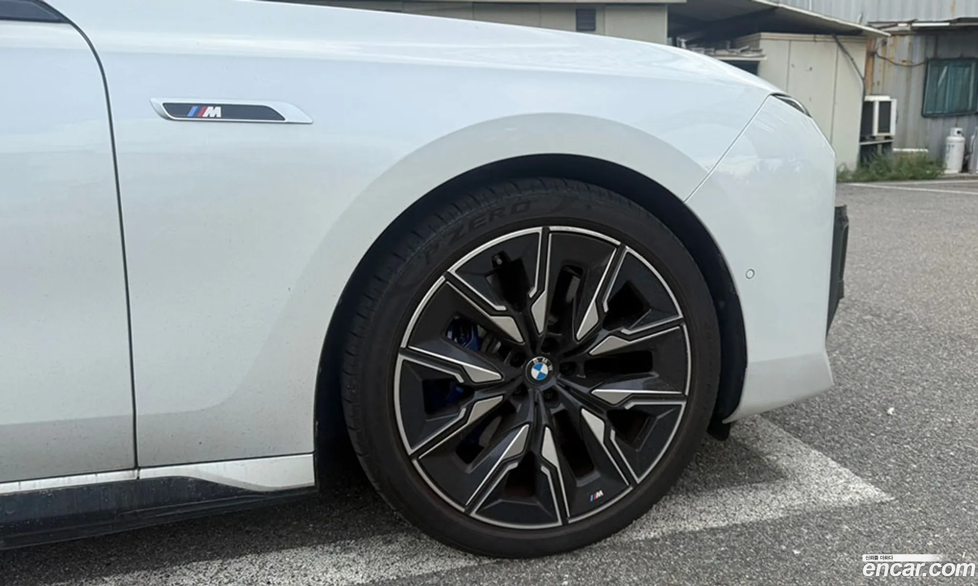 BMW i7 2024 — 3